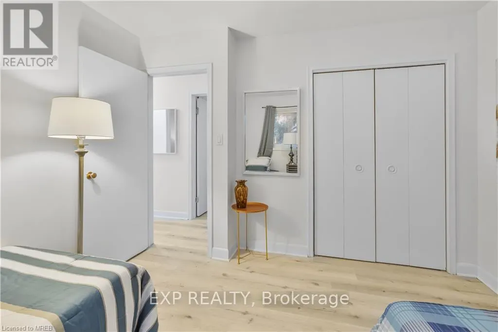 376 PHILIP PLACE