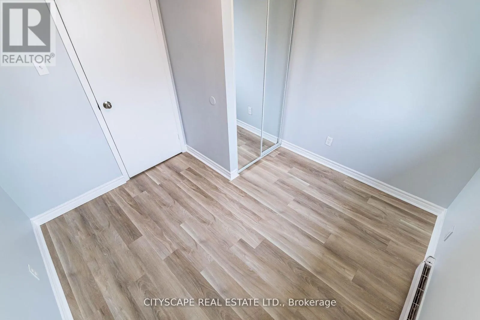 8 - 20 MAYFIELD AVENUE