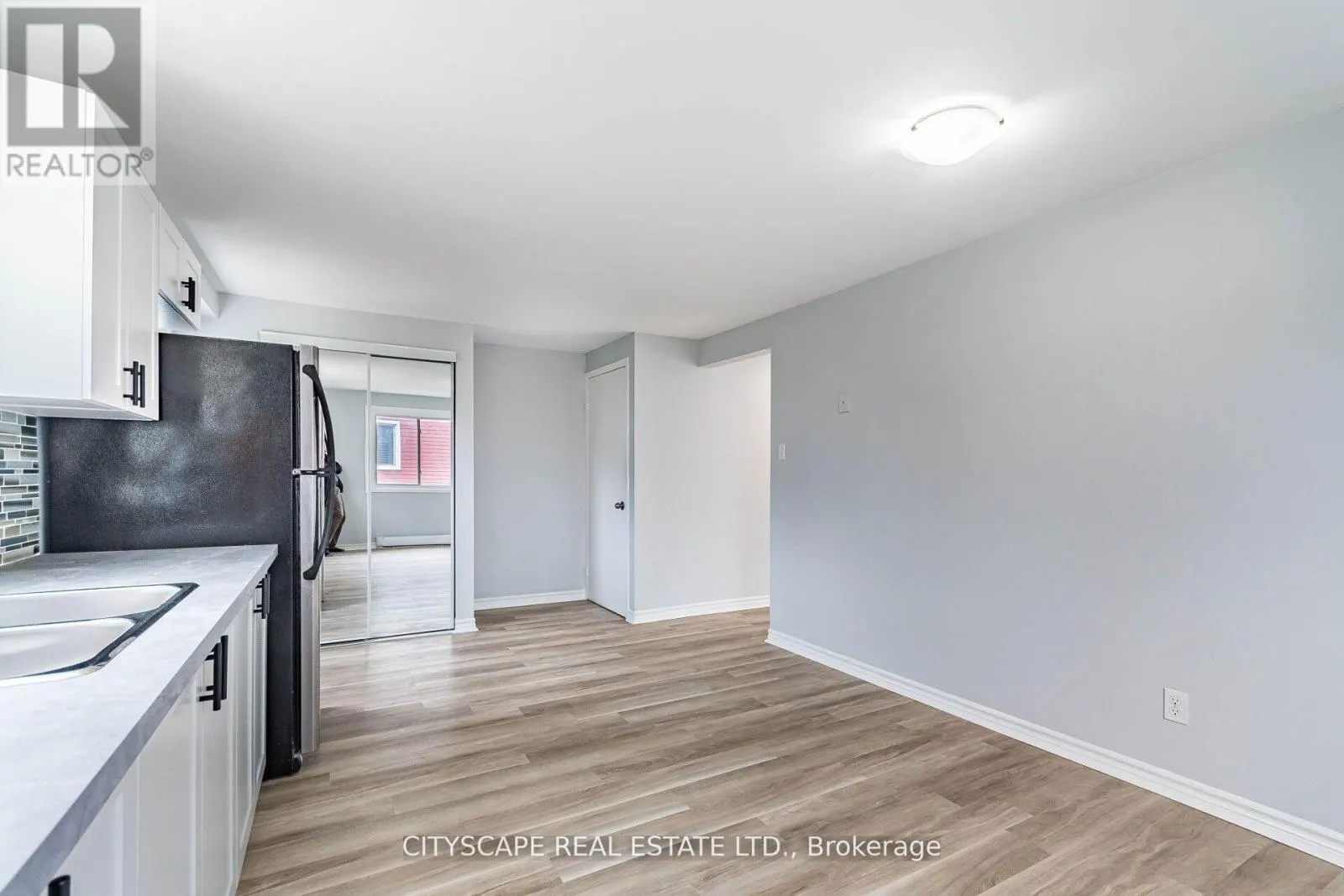 8 - 20 MAYFIELD AVENUE