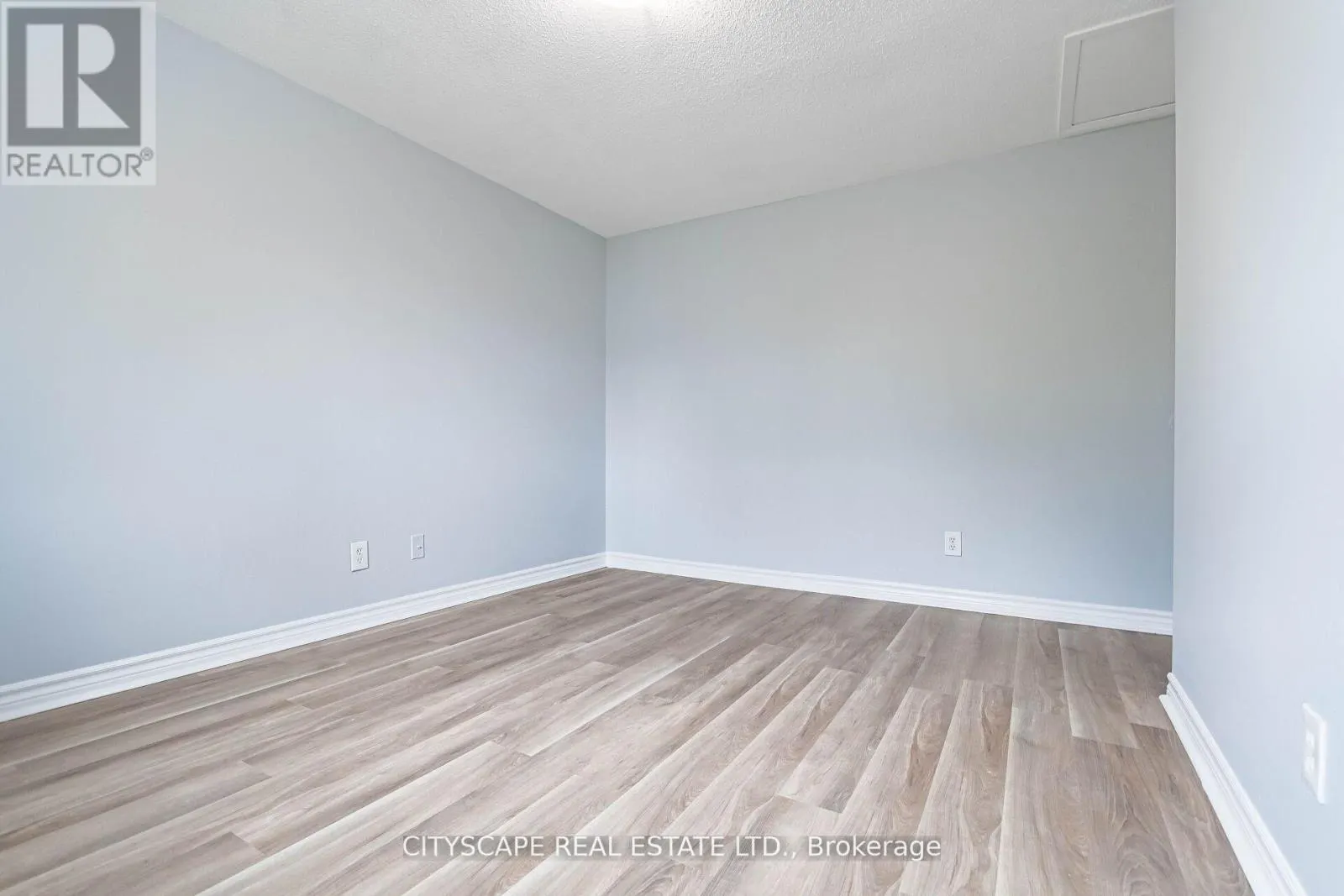 8 - 20 MAYFIELD AVENUE