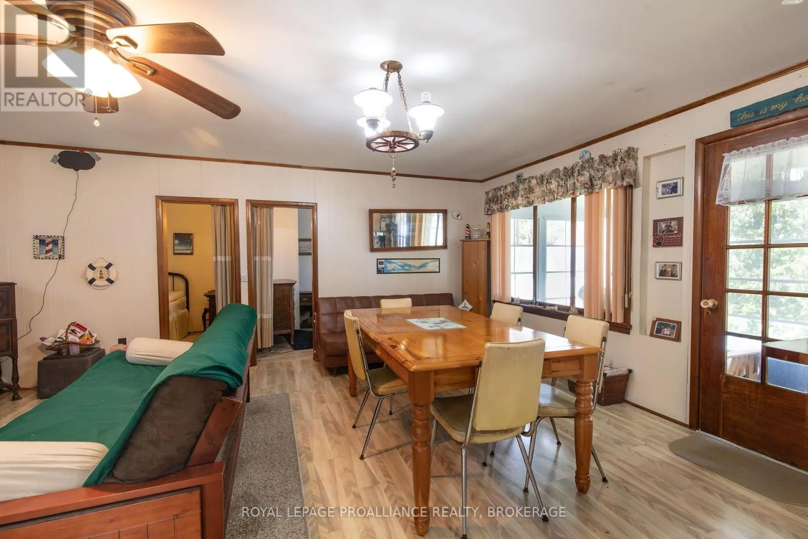 148 COTTAGE LANE