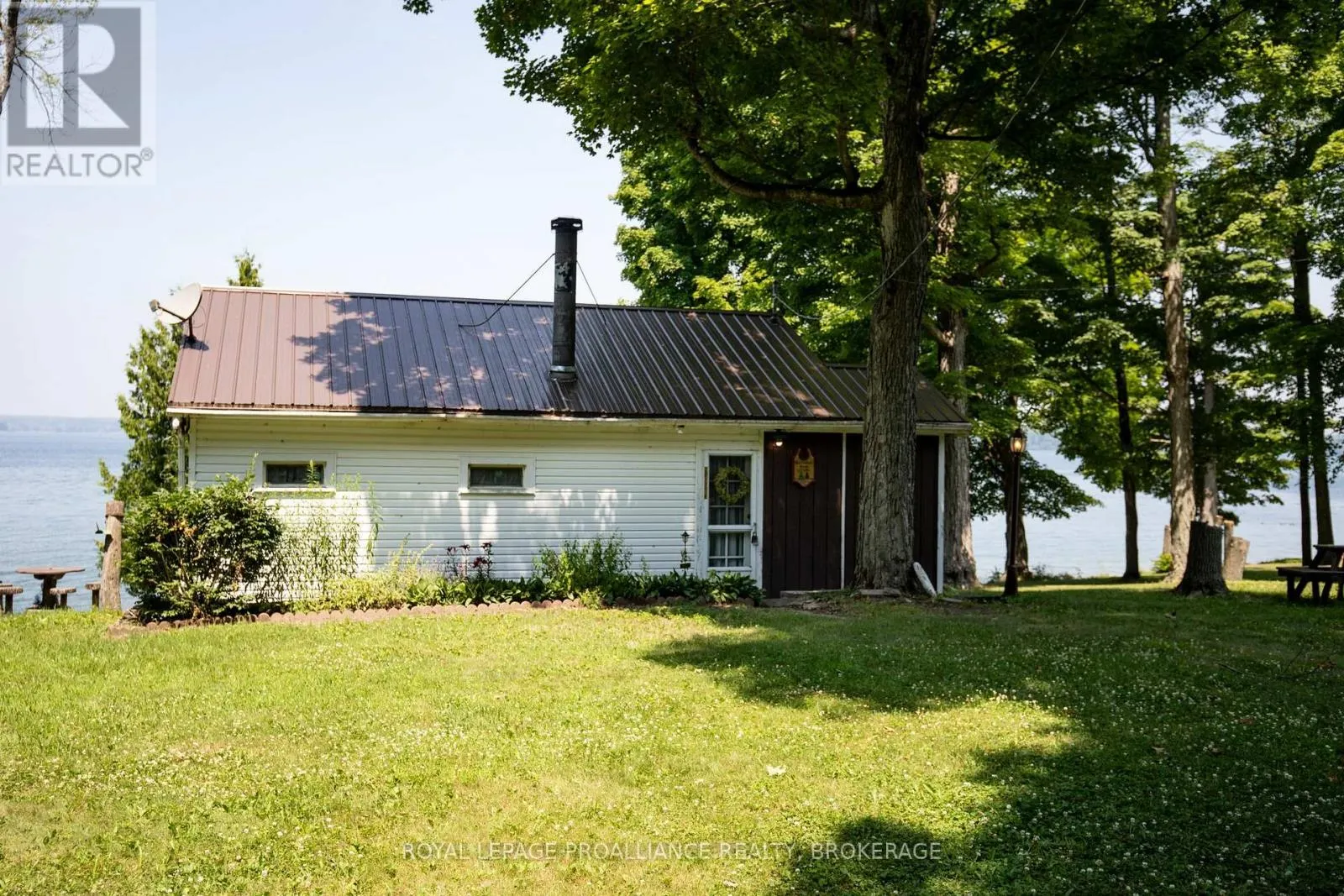 148 COTTAGE LANE