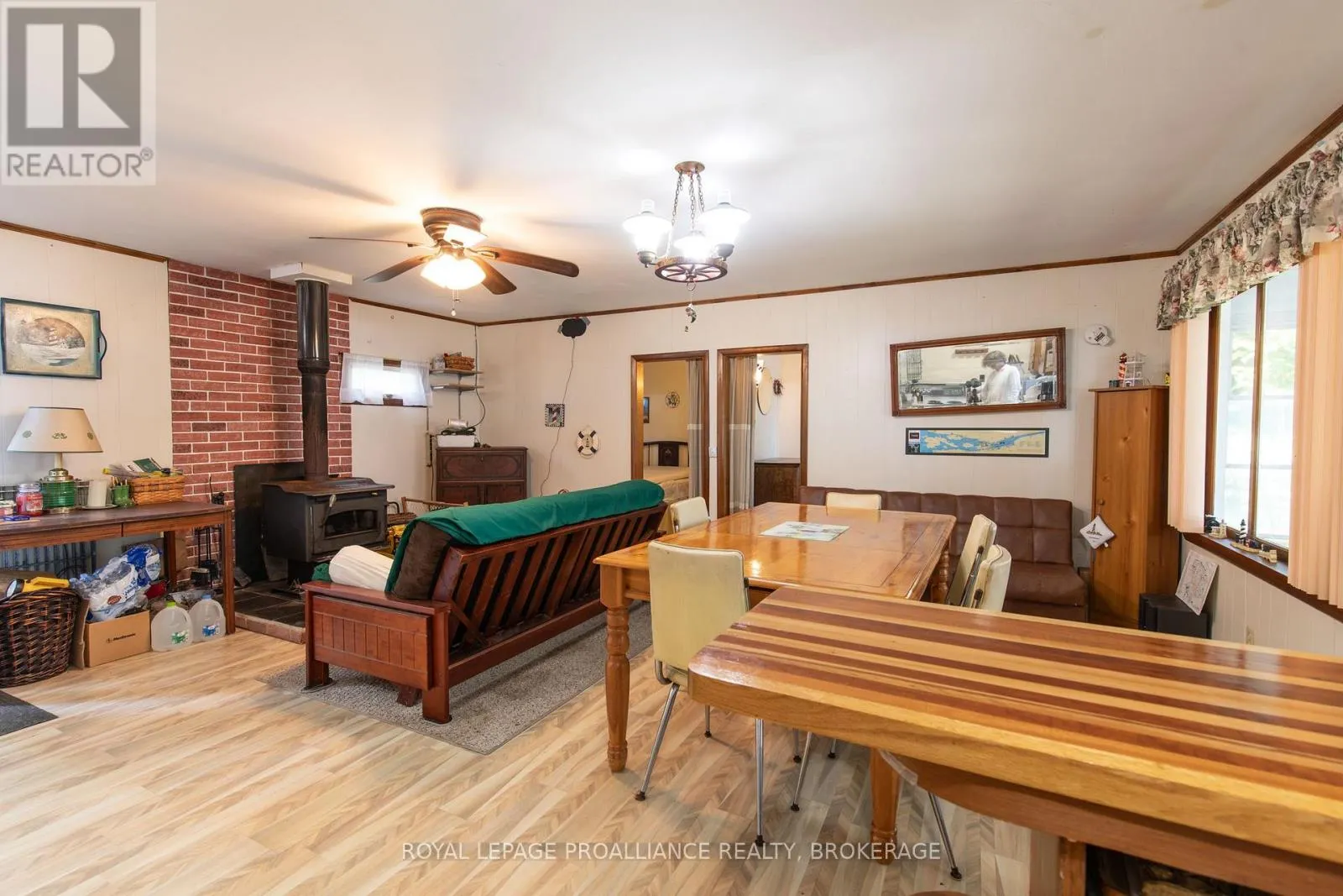 148 COTTAGE LANE