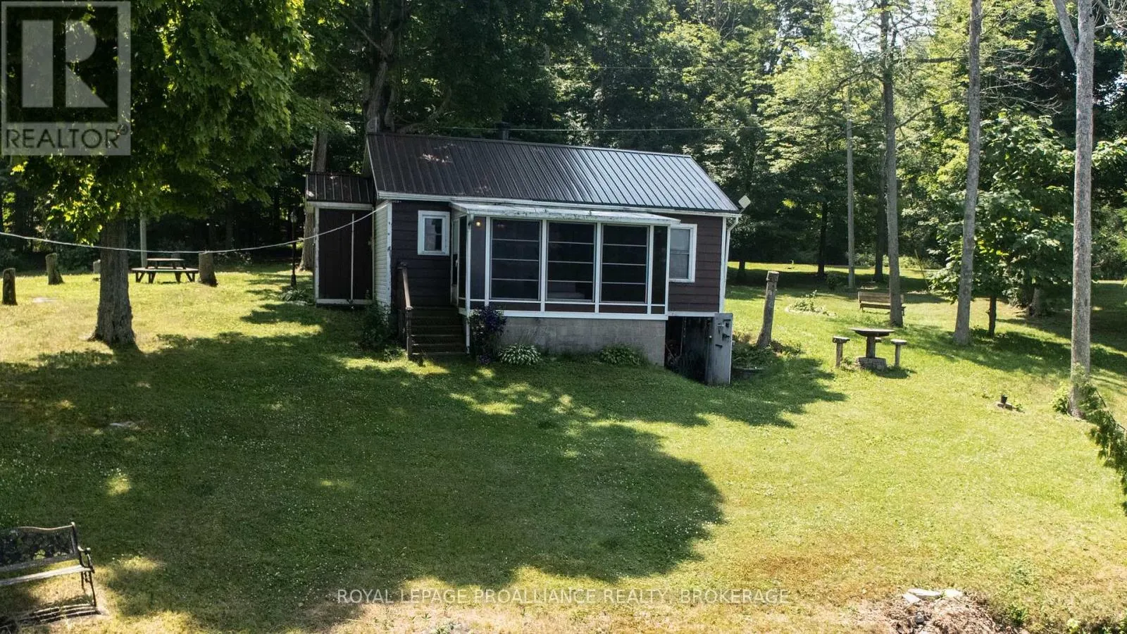 148 COTTAGE LANE