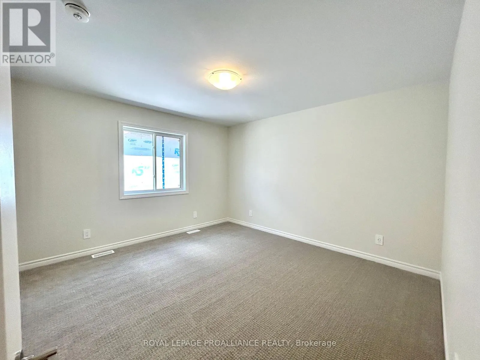 14 PEACE RIVER STREET