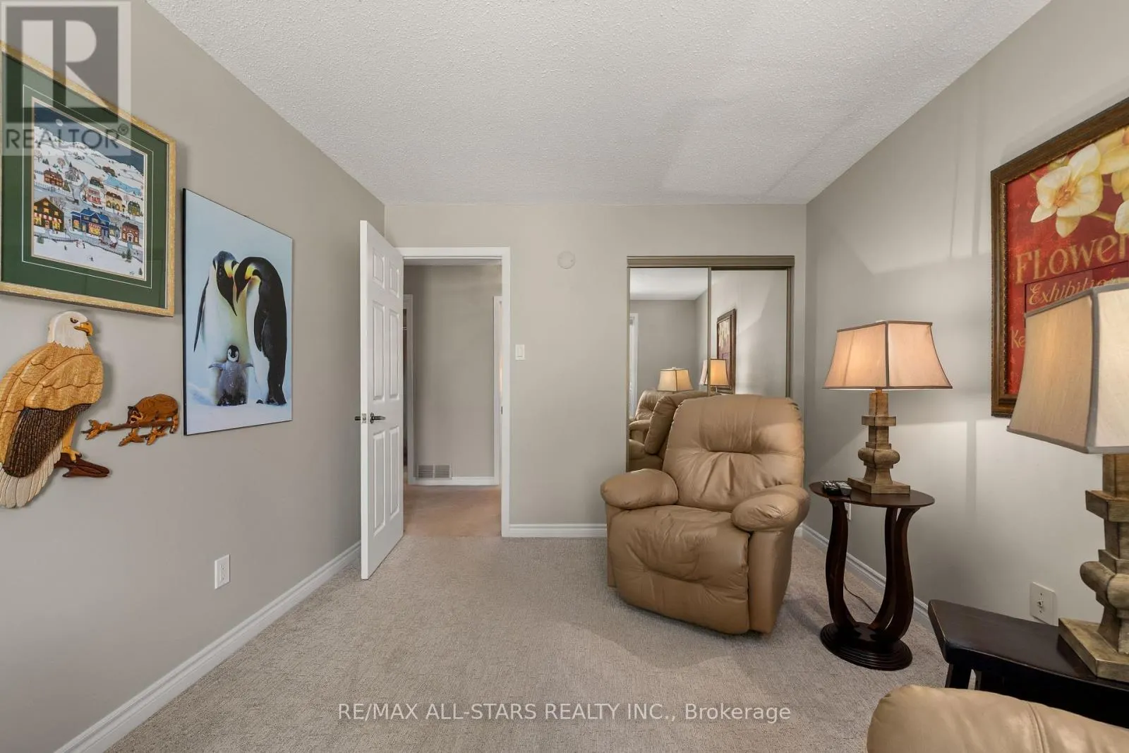 101 - 200 EAST STREET S, #101