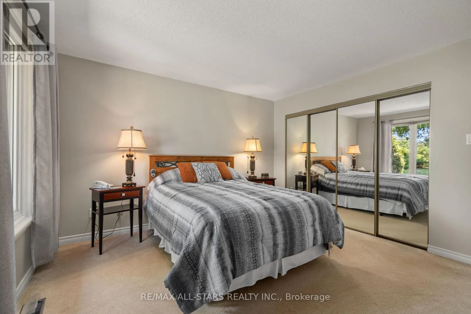 101 - 200 EAST STREET S, #101