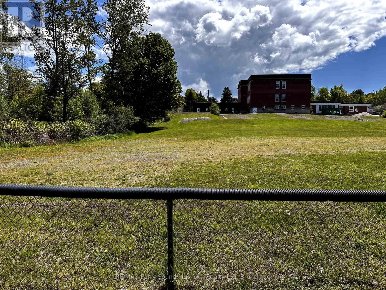 LOT 32 BEAVER STREET