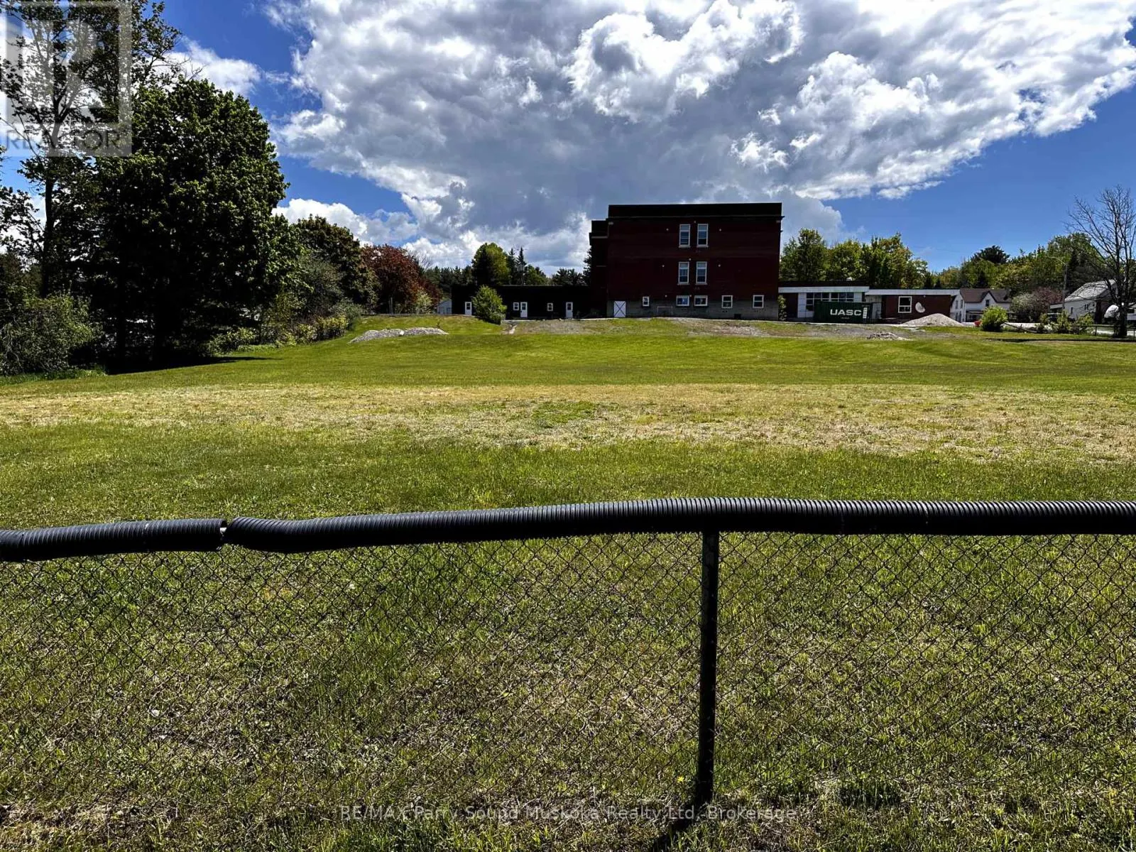 LOT 33 - LOT 33 BEAVER STREET W, #LOT 33