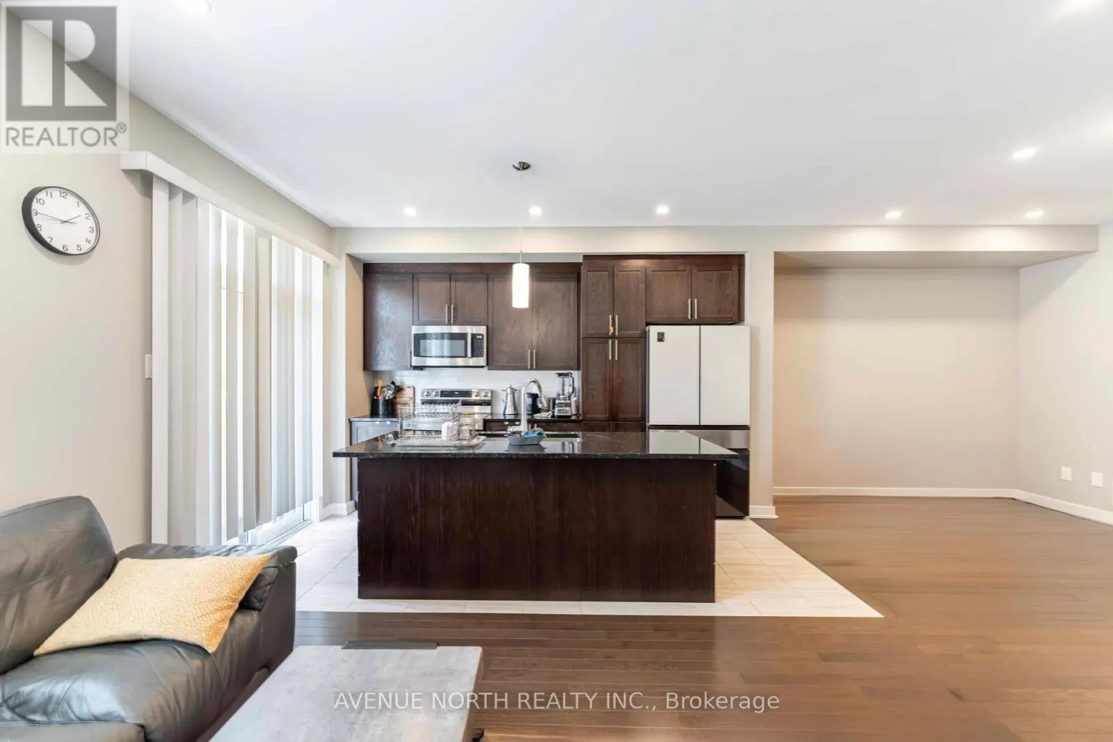 1018 KIJIK CRESCENT