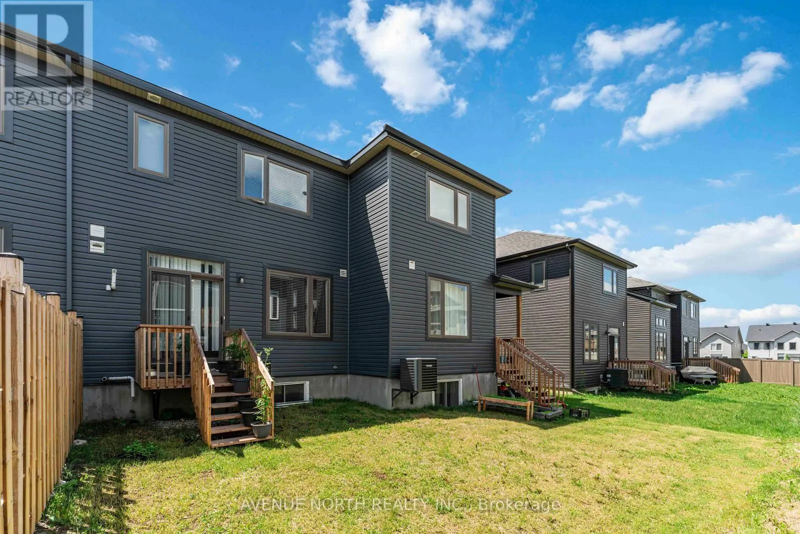 1018 KIJIK CRESCENT