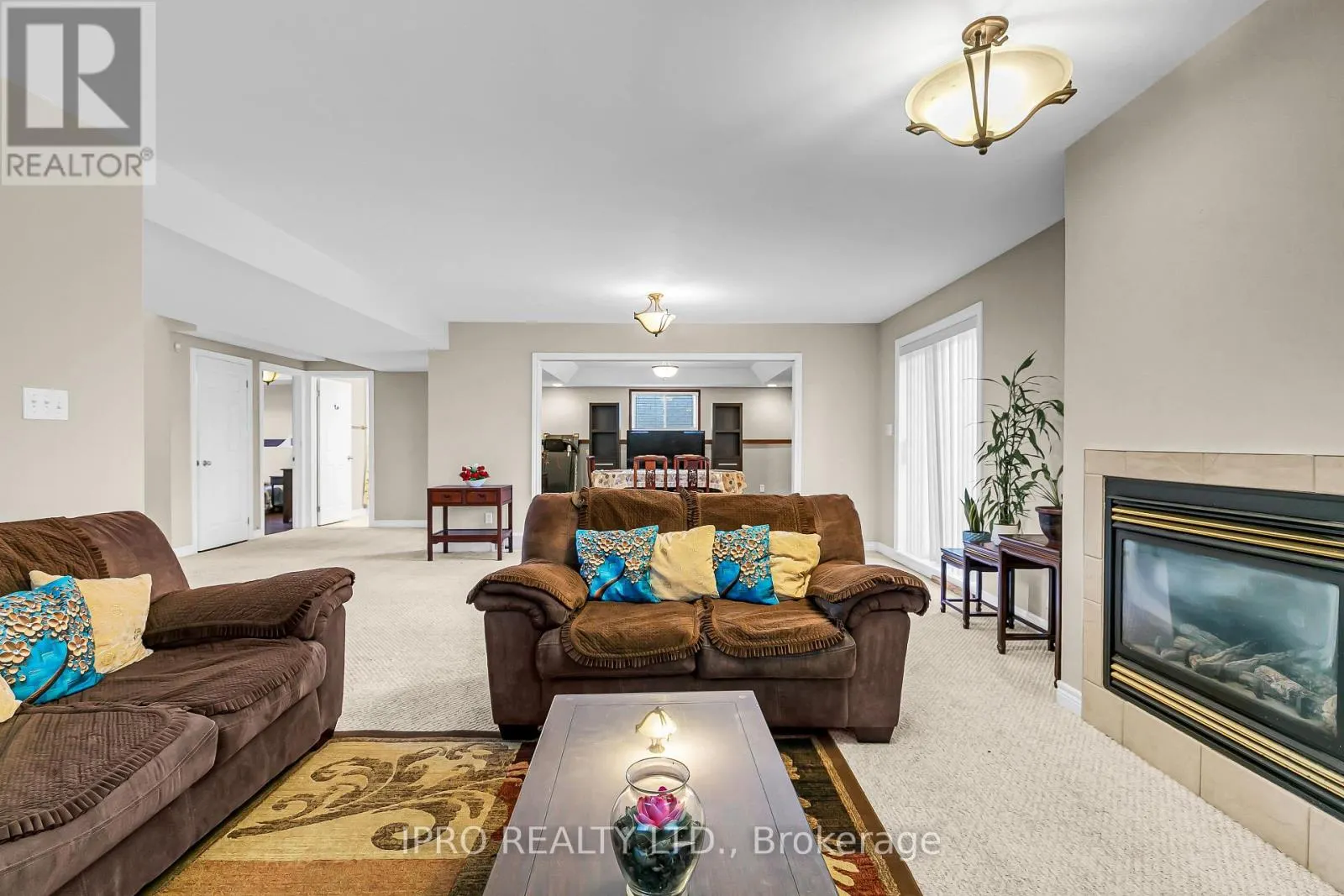 181 ROCKHAVEN DRIVE