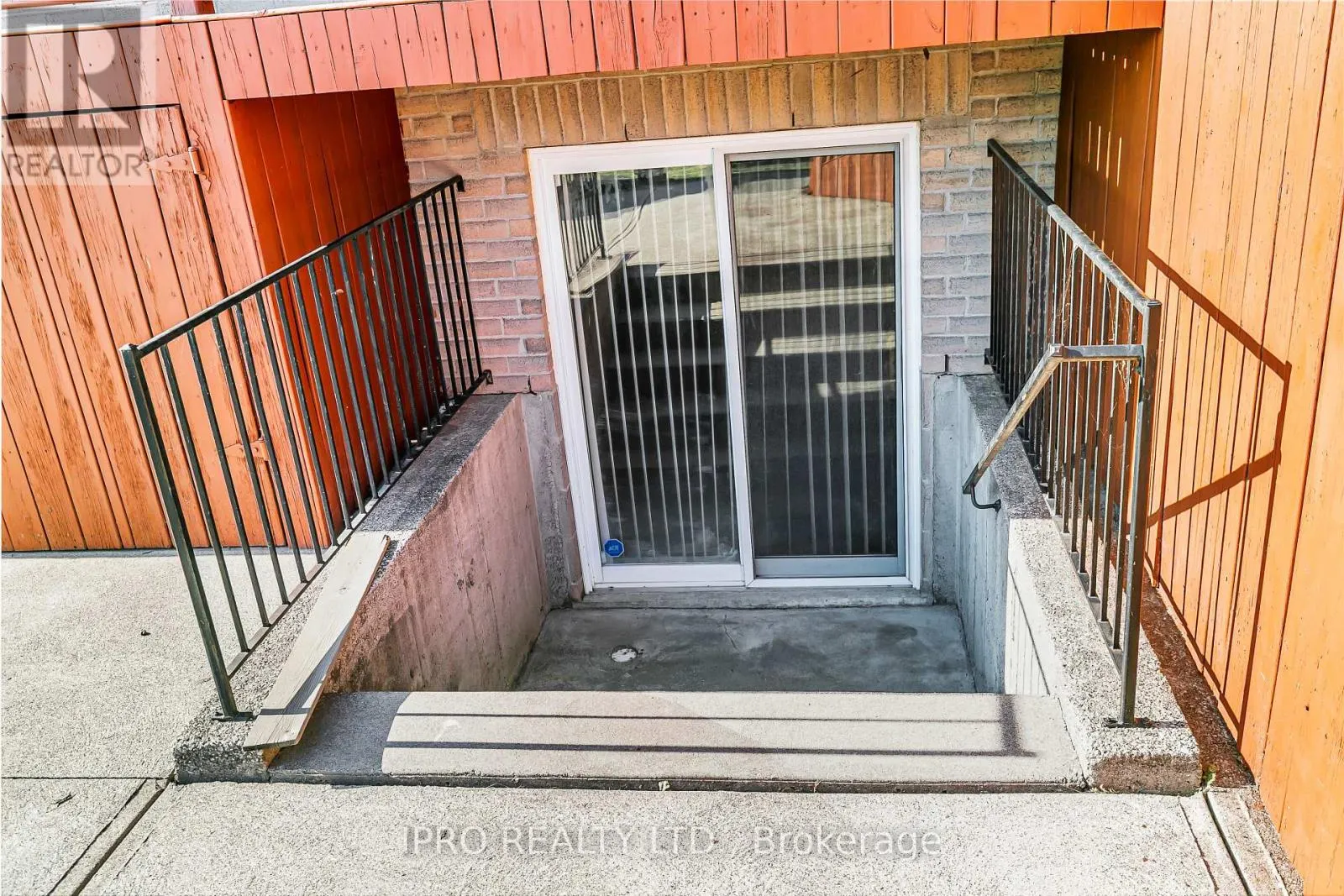 181 ROCKHAVEN DRIVE