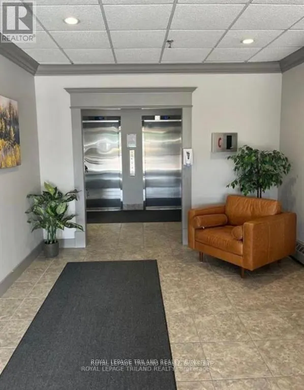 705 - 1255 COMMISSIONERS ROAD W, #705