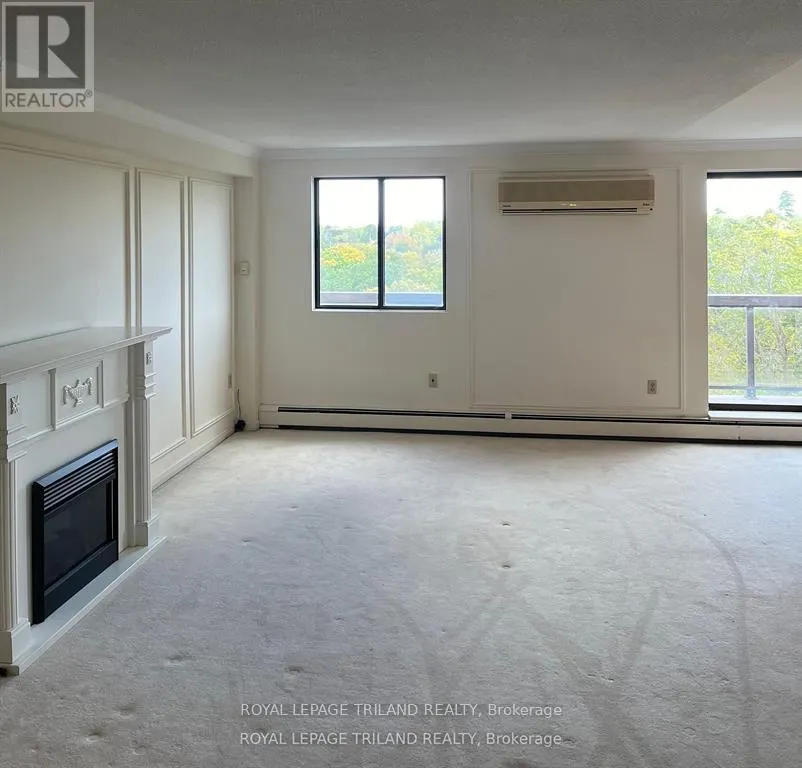 705 - 1255 COMMISSIONERS ROAD W, #705