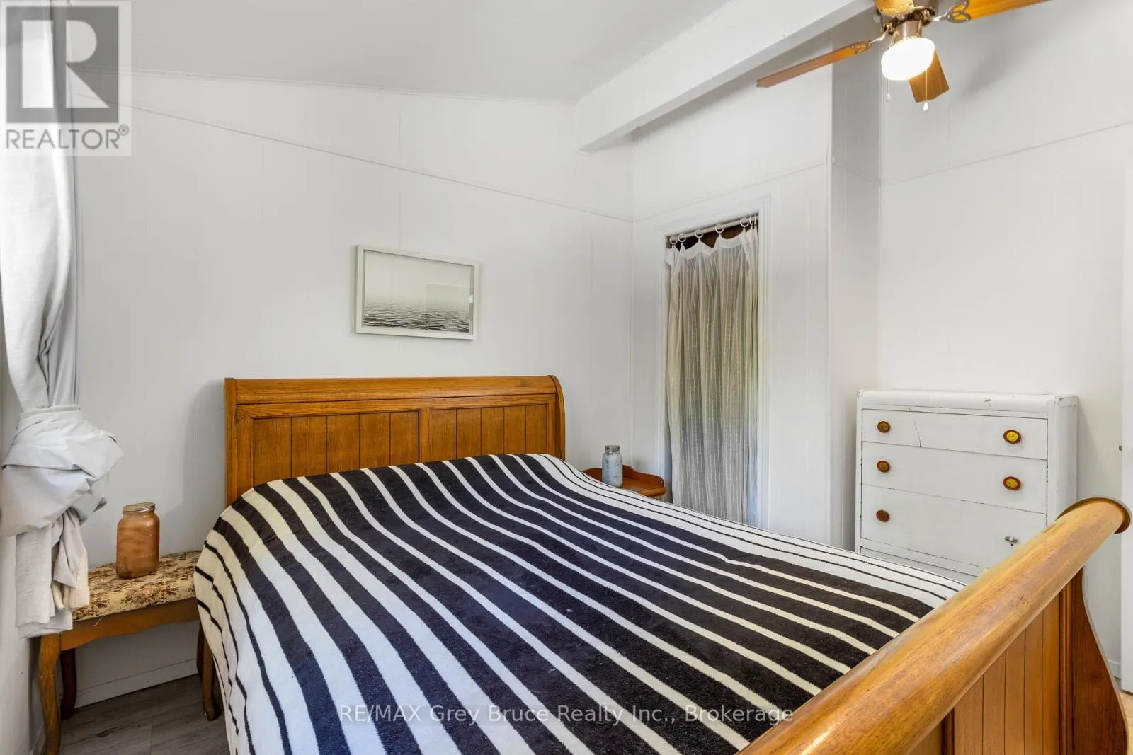 529 LINDSAY ROAD 30