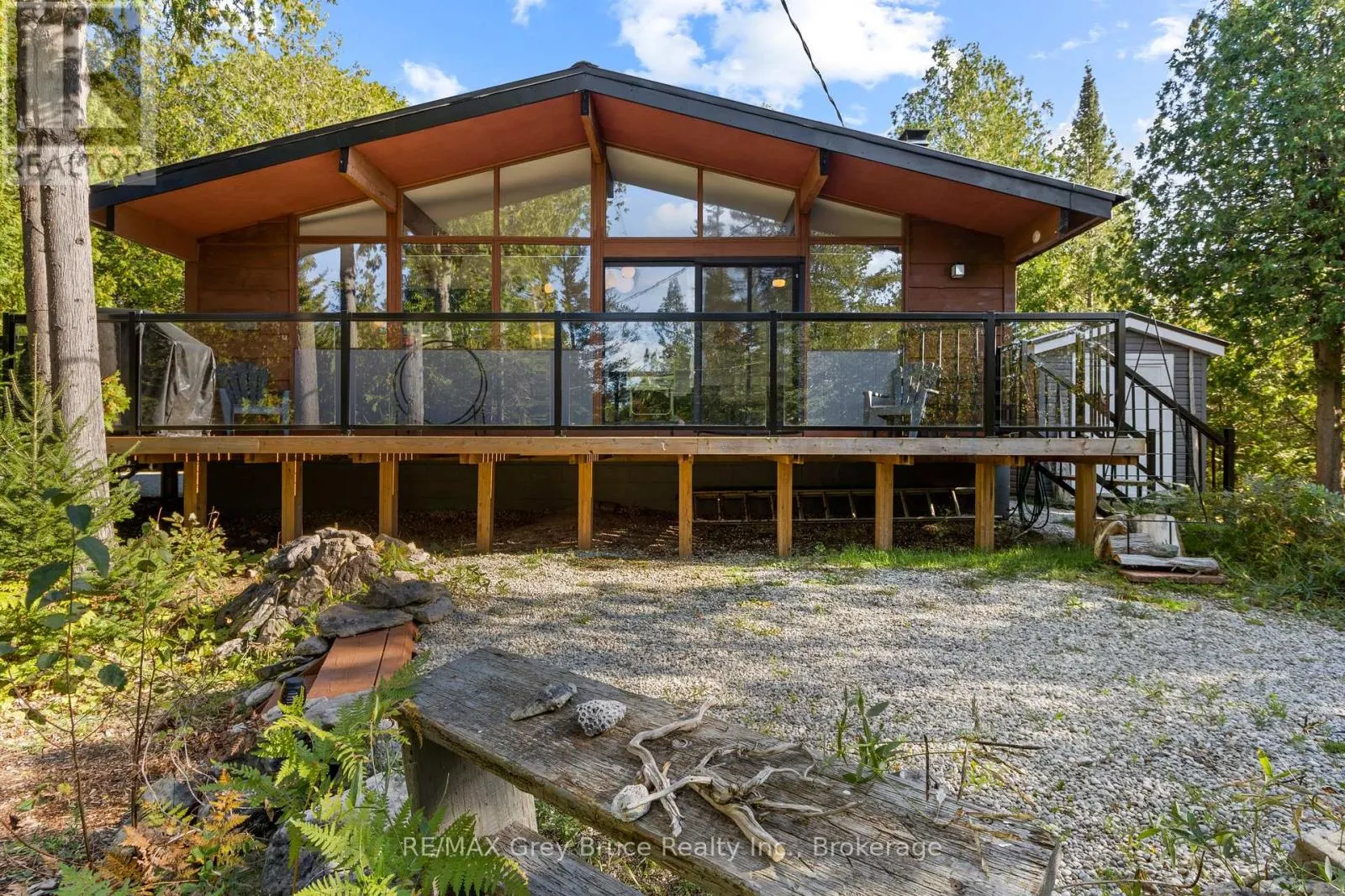 529 LINDSAY ROAD 30