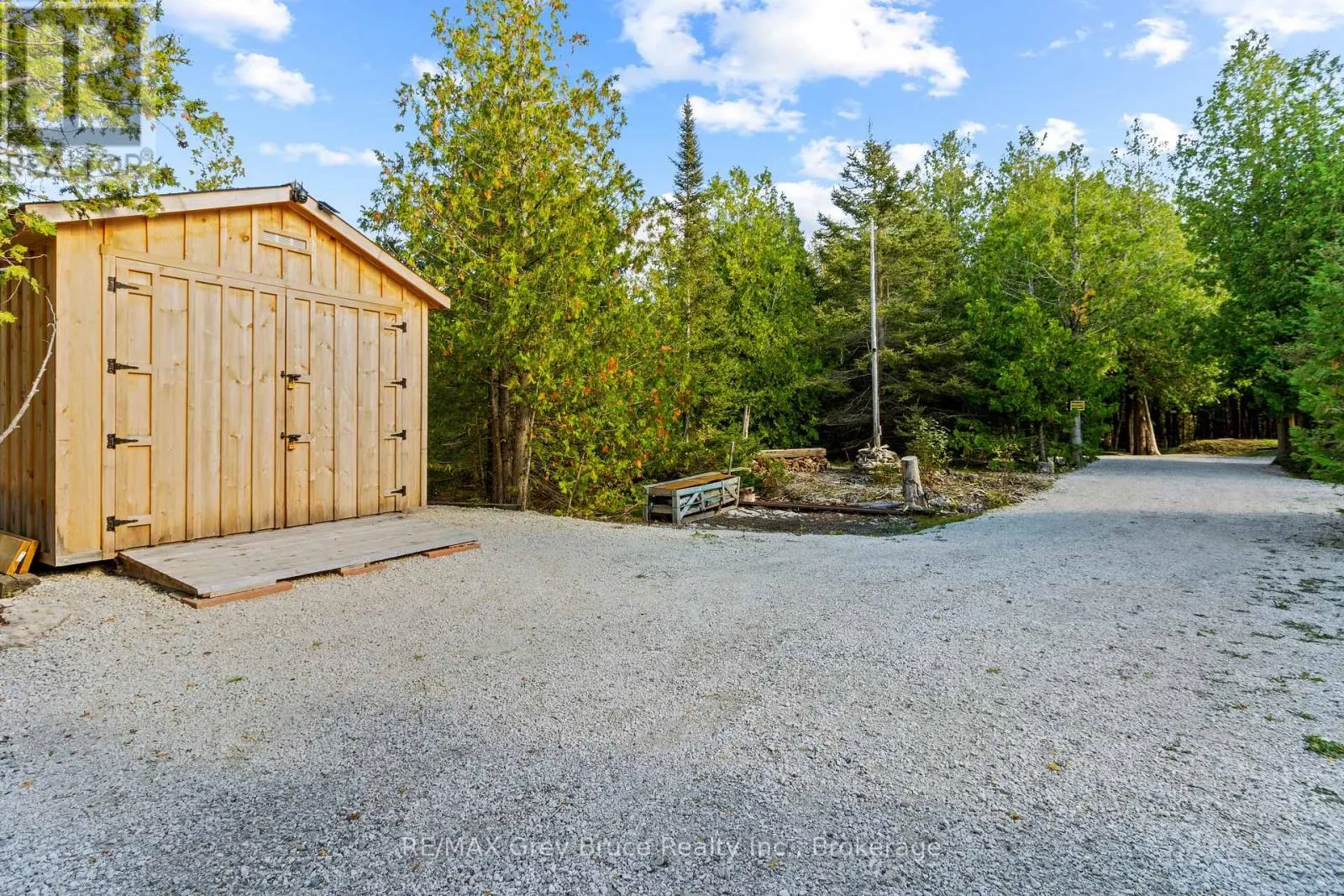 529 LINDSAY ROAD 30