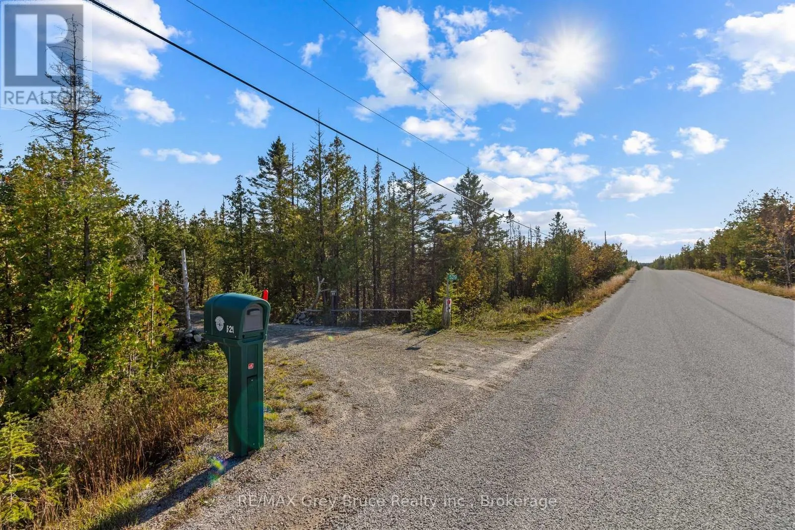 529 LINDSAY ROAD 30