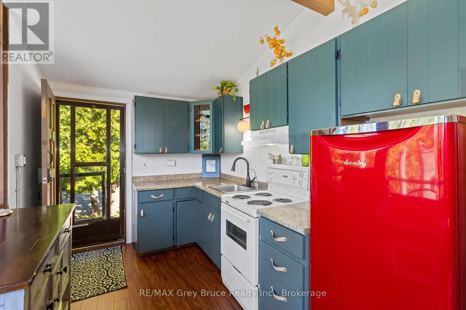 529 LINDSAY ROAD 30