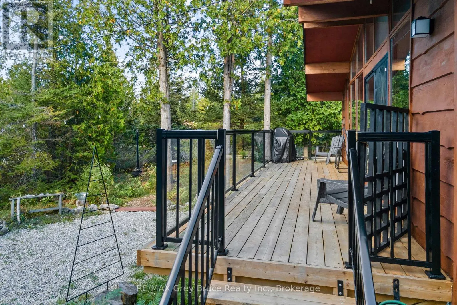 529 LINDSAY ROAD 30