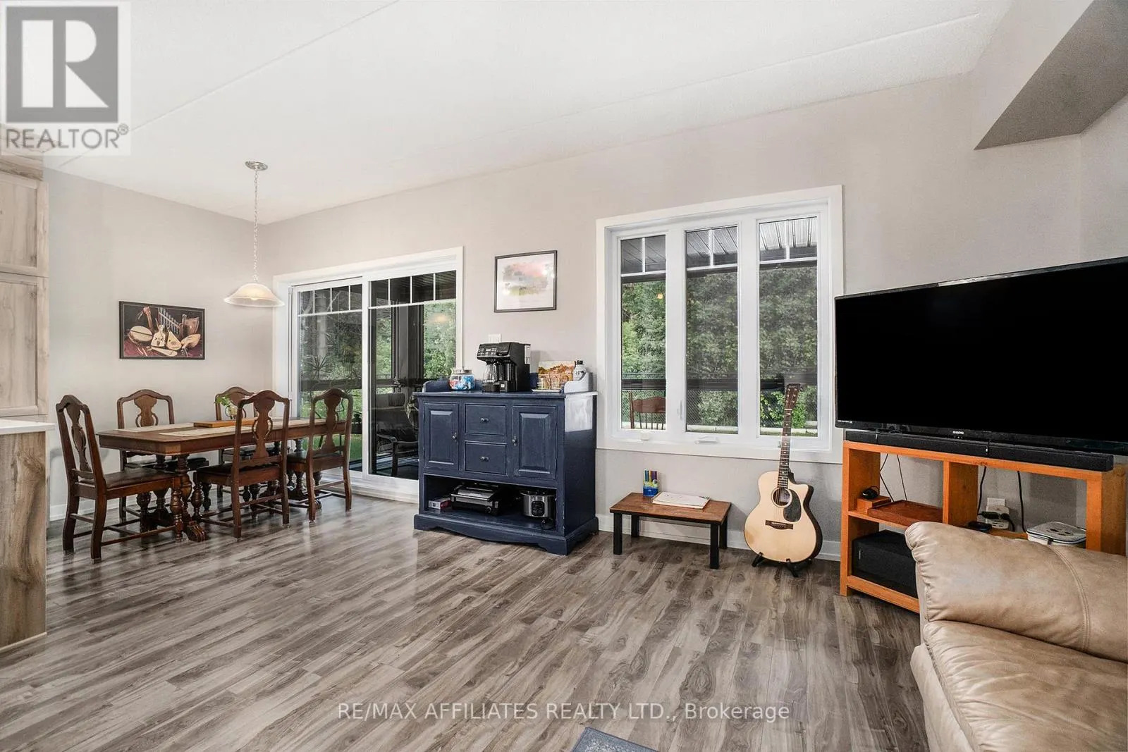 401 - 99 ST-MORITZ TRAIL