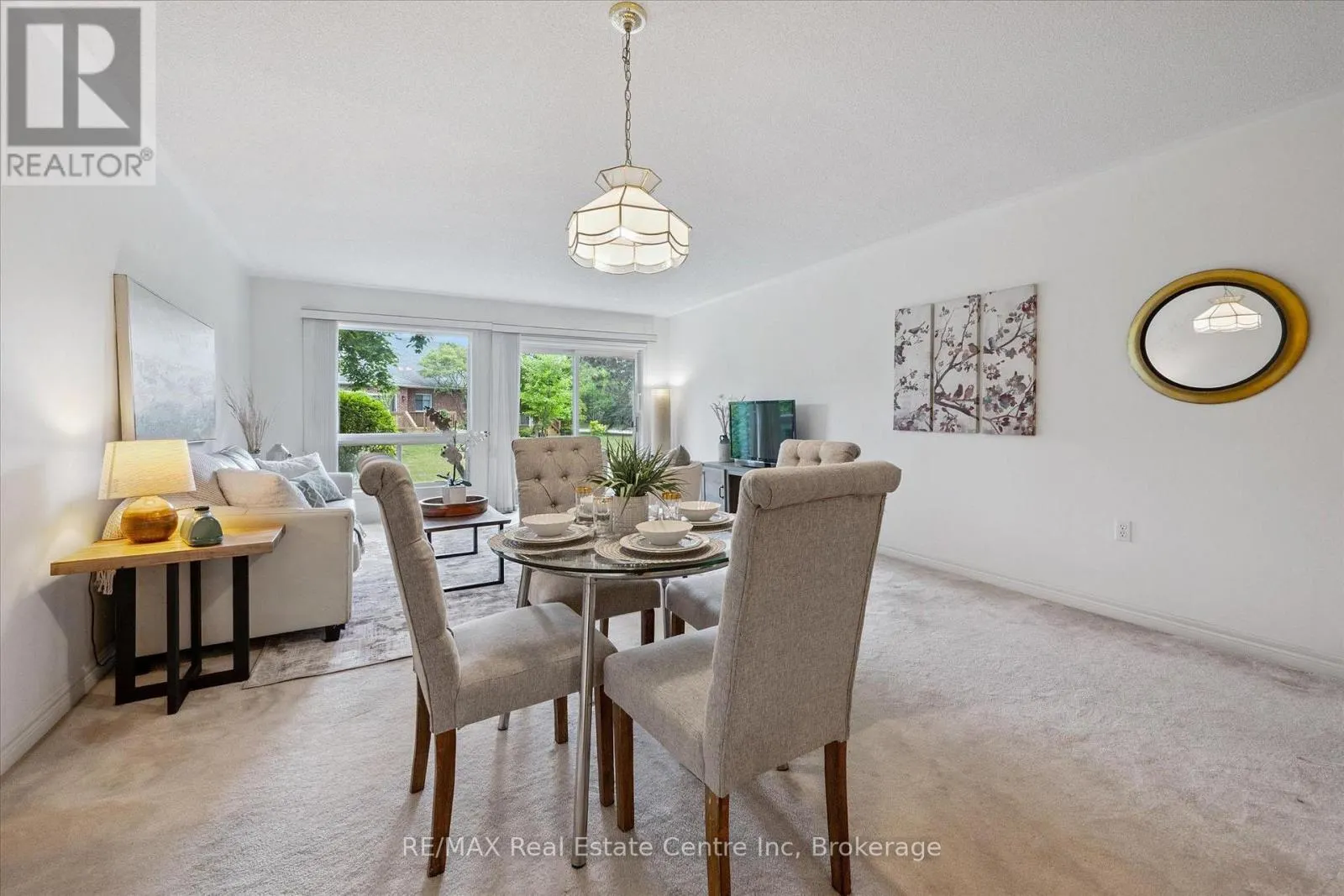 3 GARDENVIEW COURT