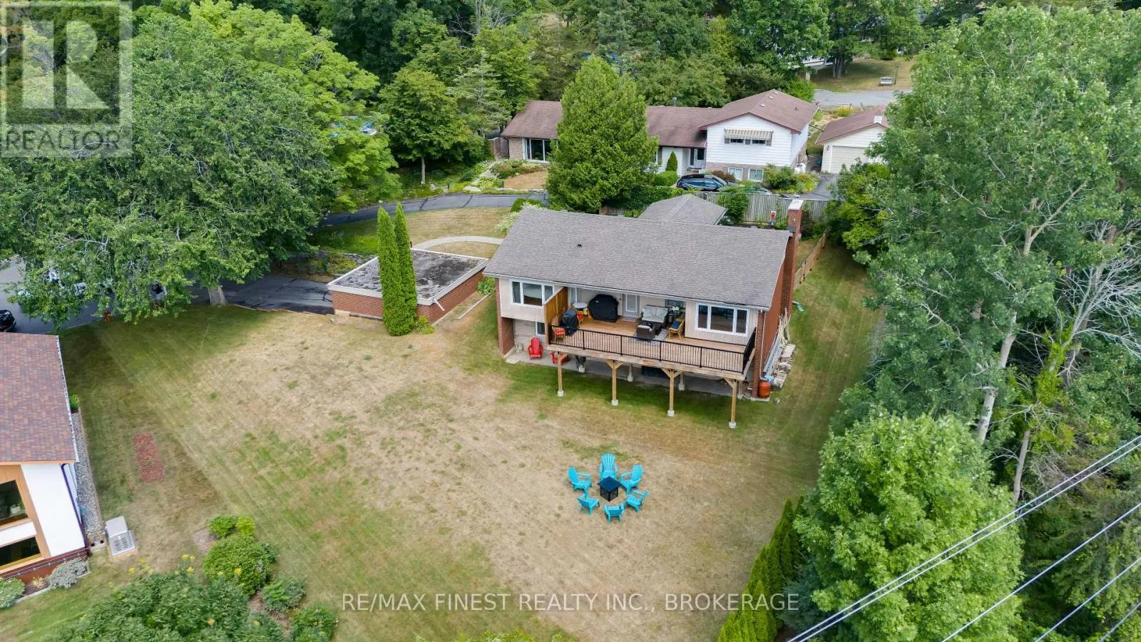 26 BROOKLANDS PARK AVENUE