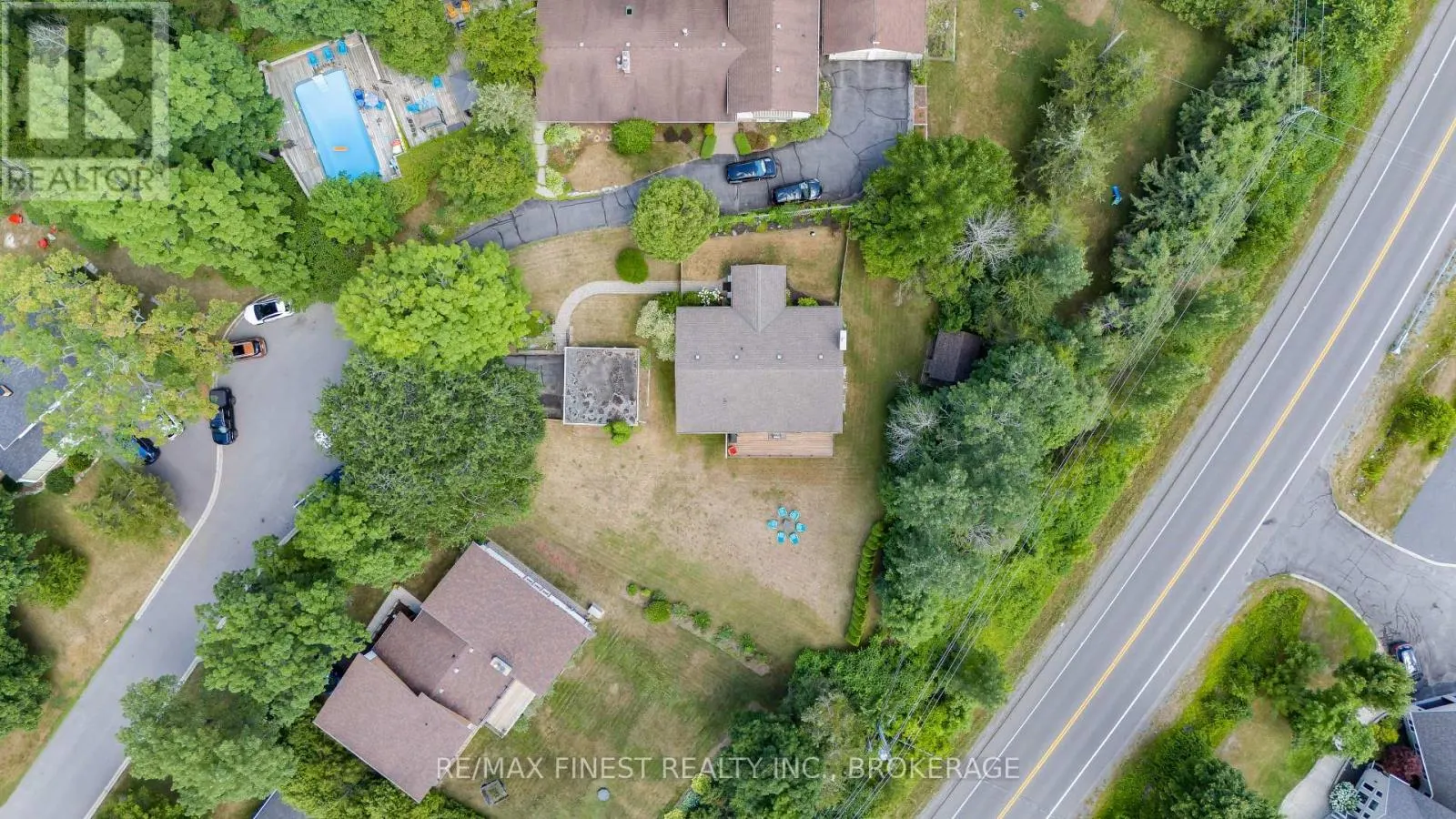 26 BROOKLANDS PARK AVENUE