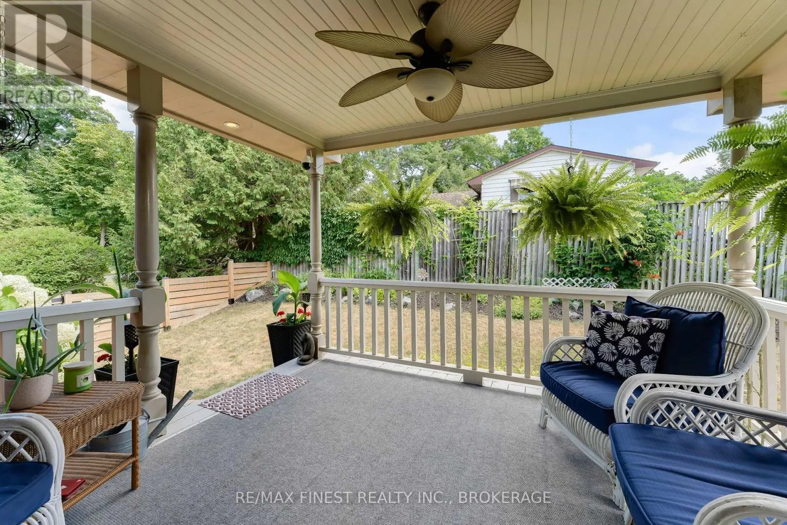 26 BROOKLANDS PARK AVENUE