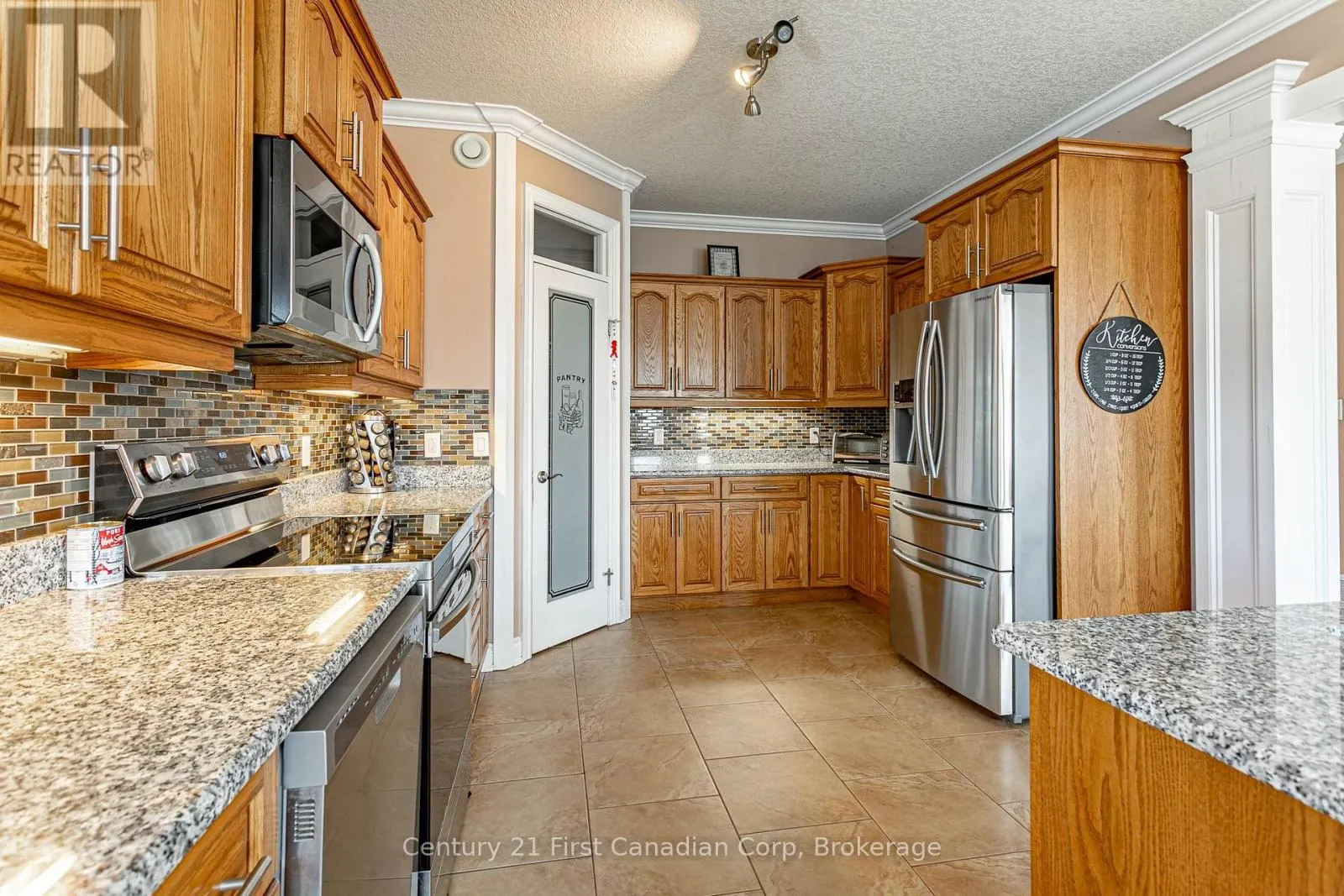 78 OLIVER CRESCENT