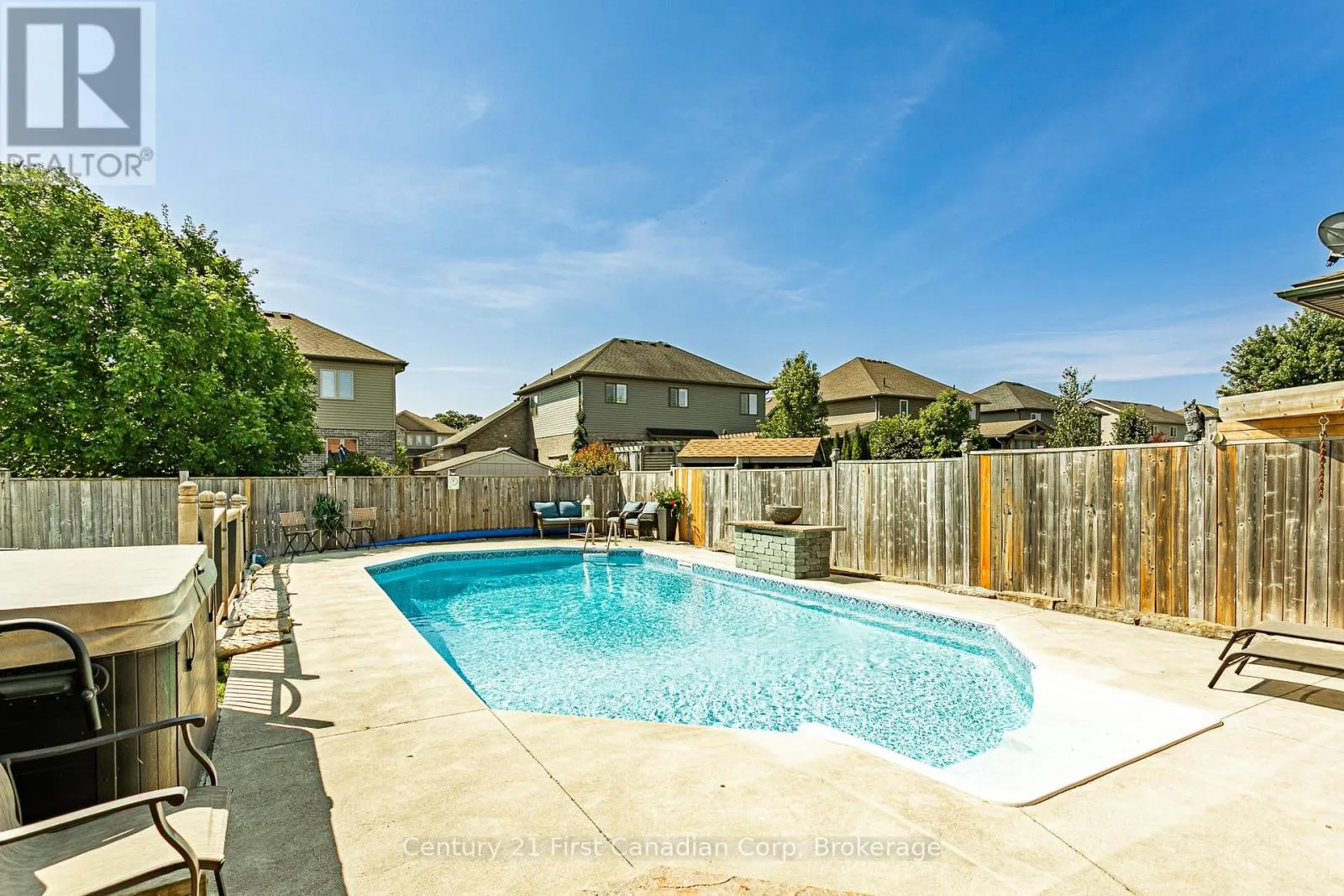 78 OLIVER CRESCENT