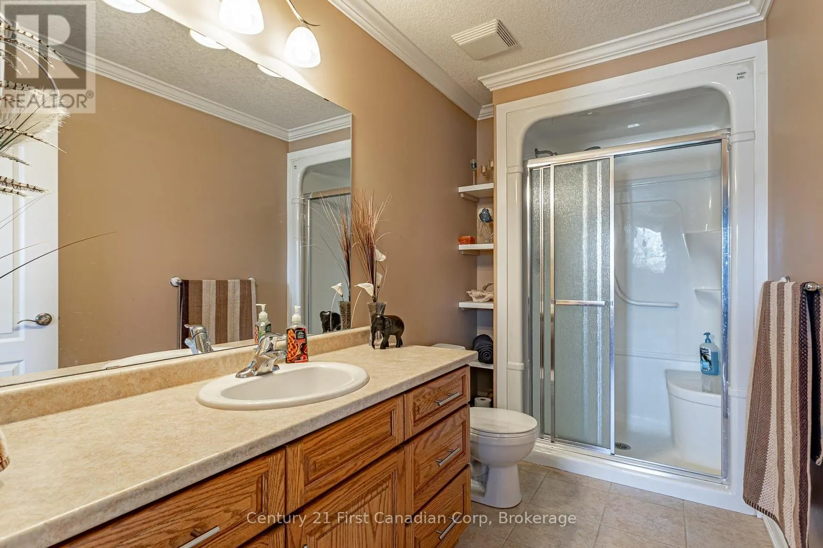 78 OLIVER CRESCENT