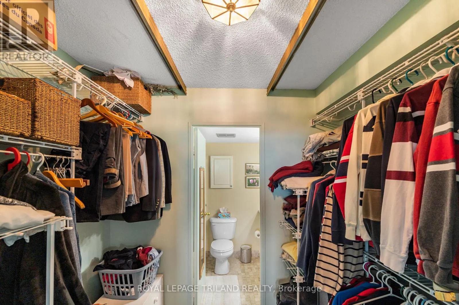 1401 - 389 DUNDAS STREET, #1401
