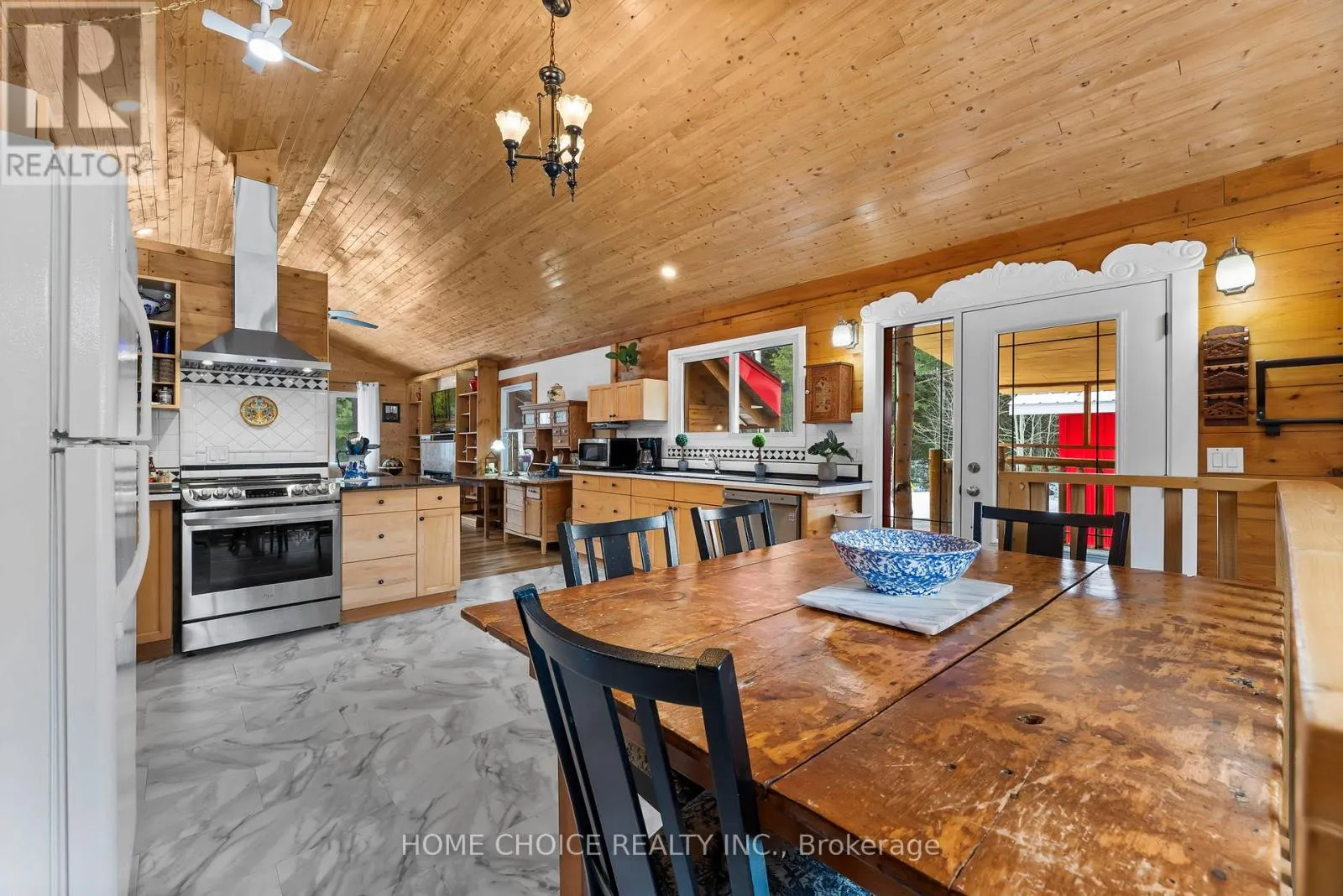 1190 NORTH BAPTISTE LAKE ROAD