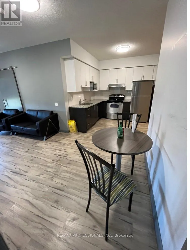 L7 #37 - 258 C SUNVIEW STREET