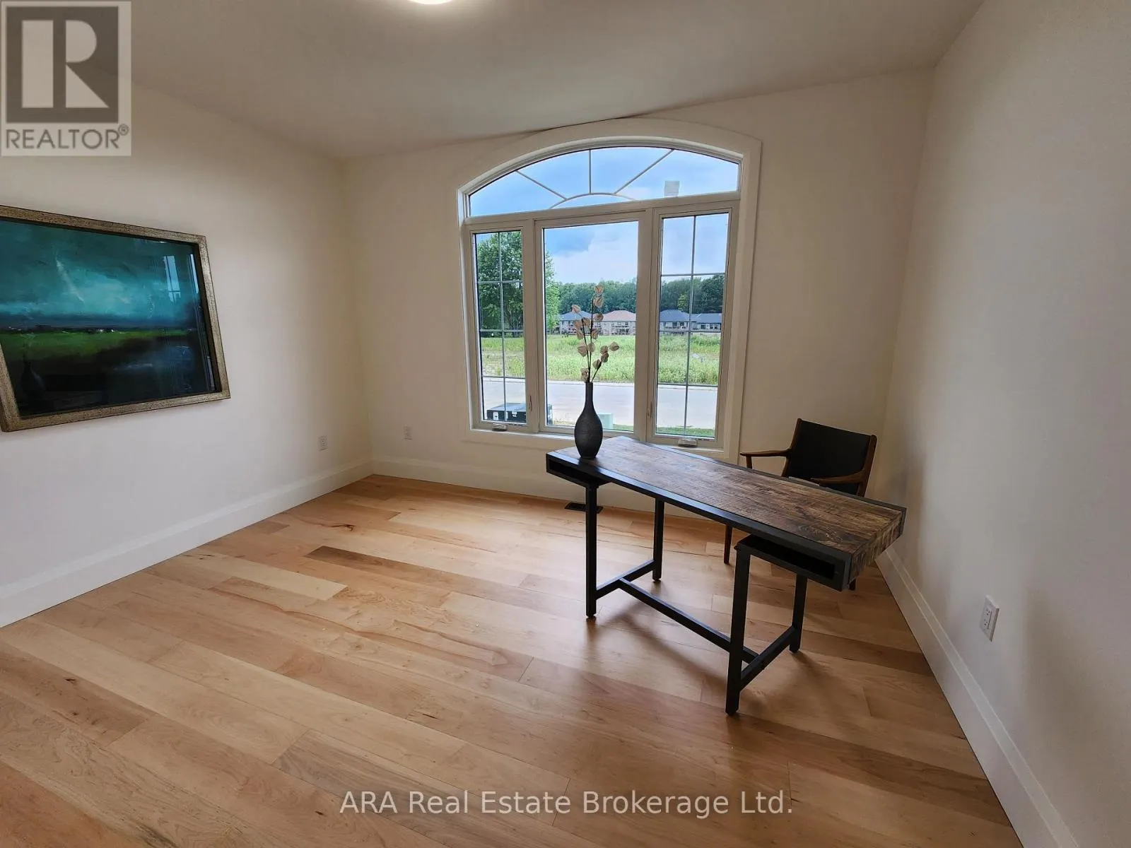 27 - 16 HILTON LANE, #27