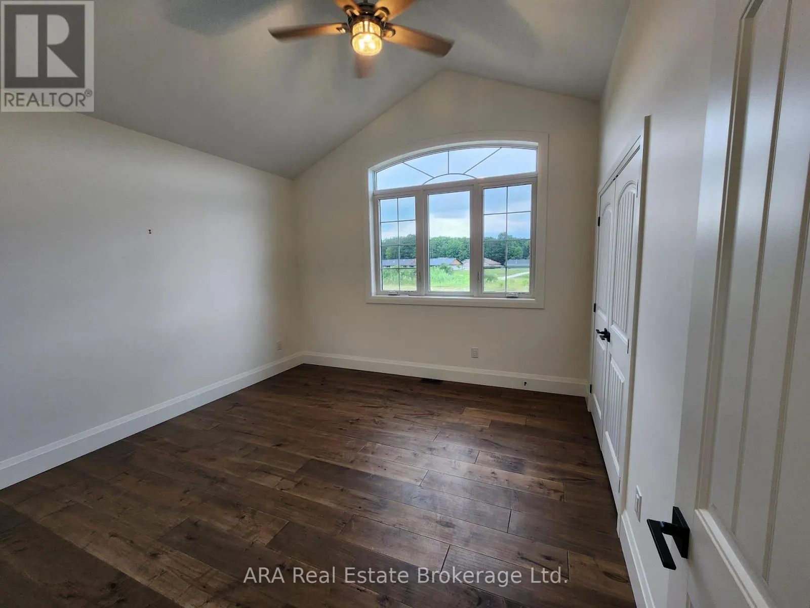 30 - 8 HILTON LANE, #30