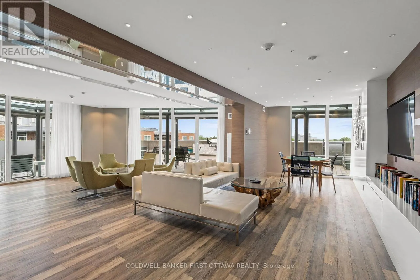 1905 - 485 RICHMOND ROAD