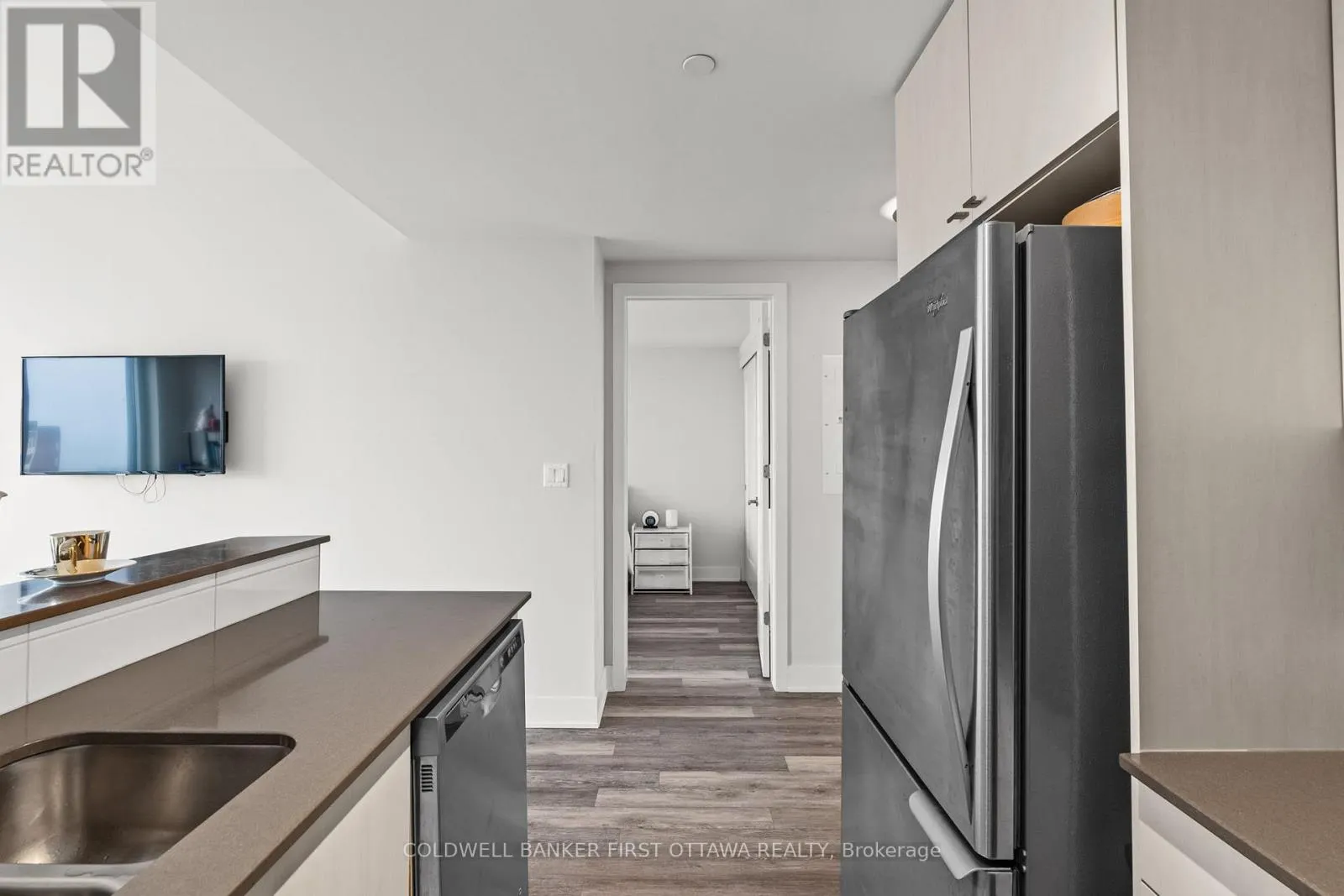 1905 - 485 RICHMOND ROAD