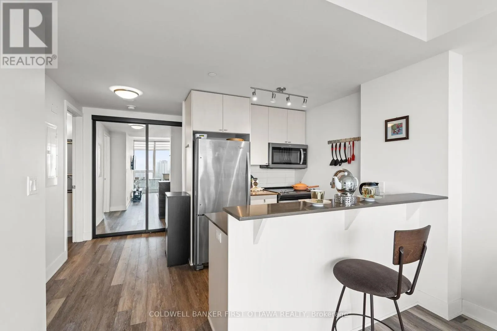 1905 - 485 RICHMOND ROAD