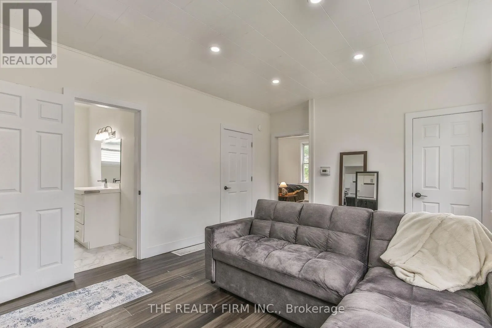 12 WELDON AVENUE