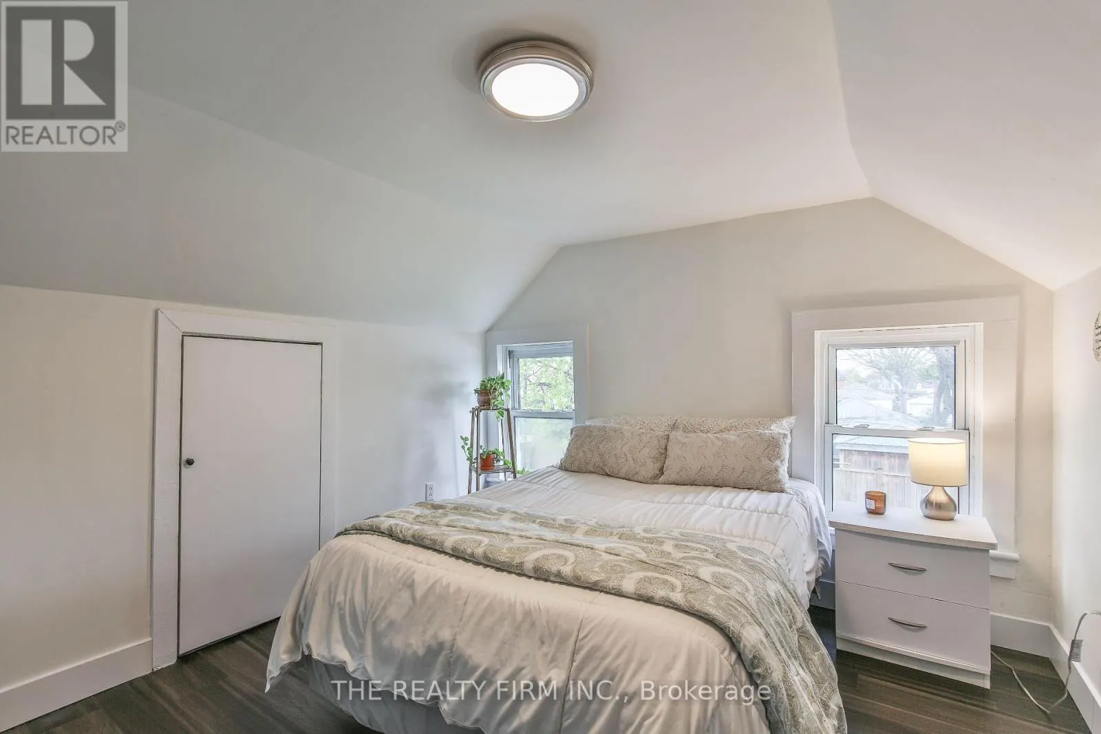 12 WELDON AVENUE