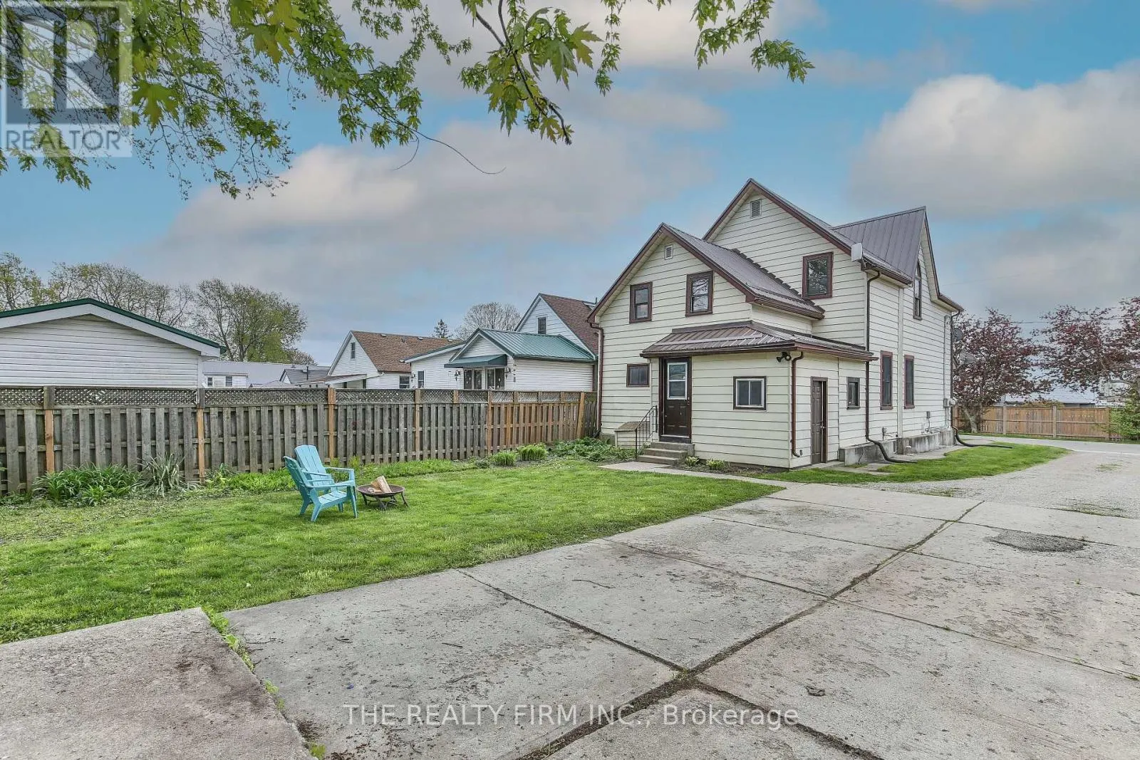 12 WELDON AVENUE