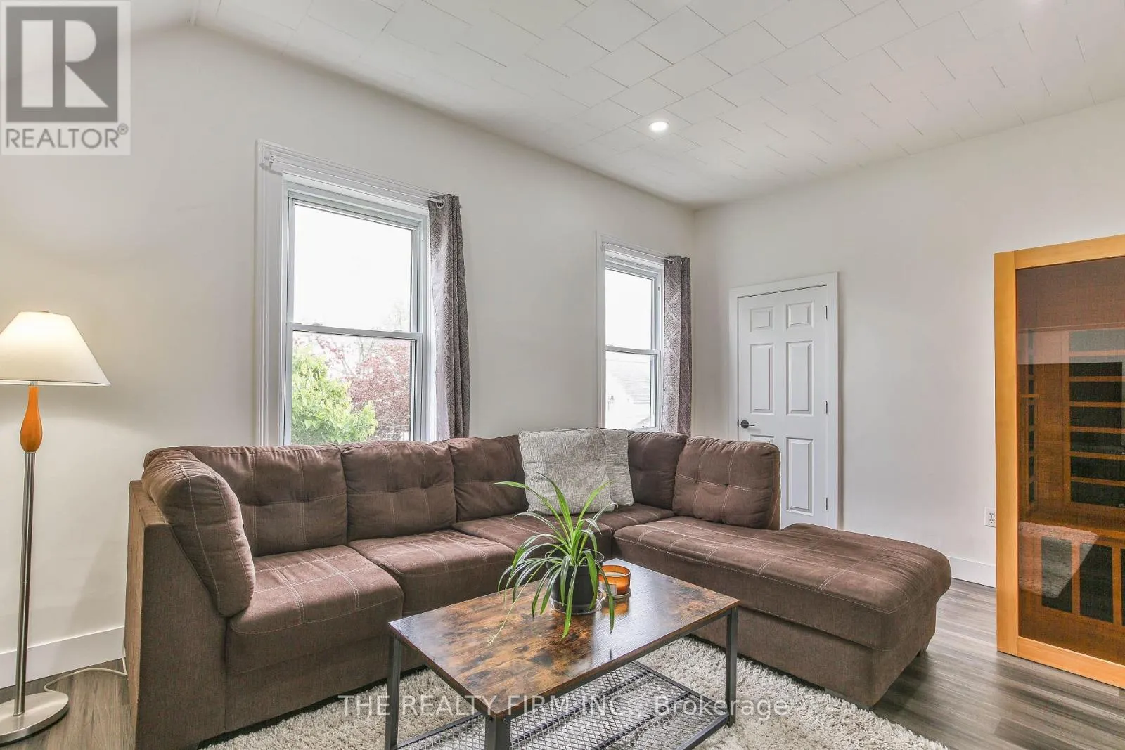 12 WELDON AVENUE