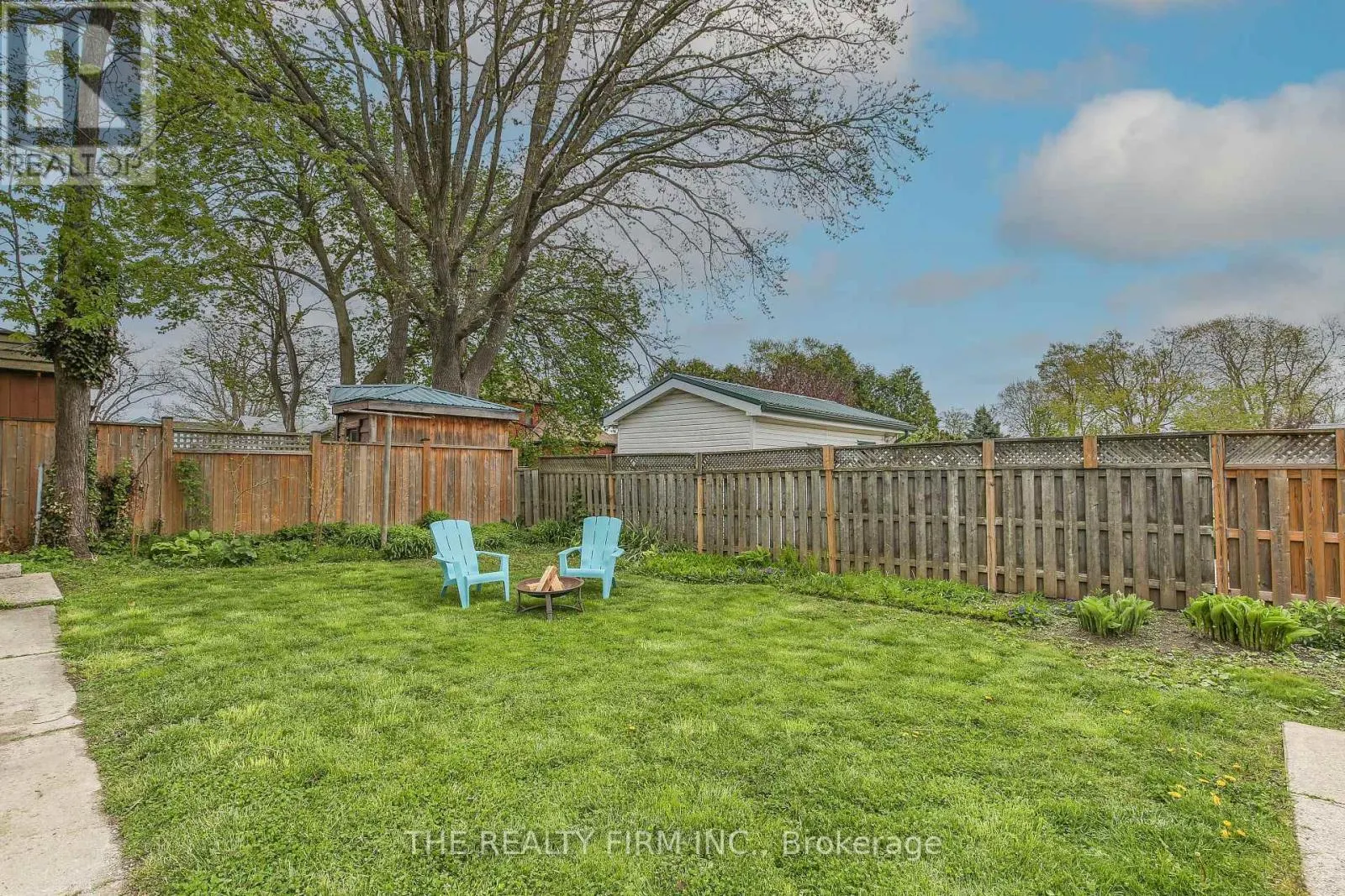12 WELDON AVENUE