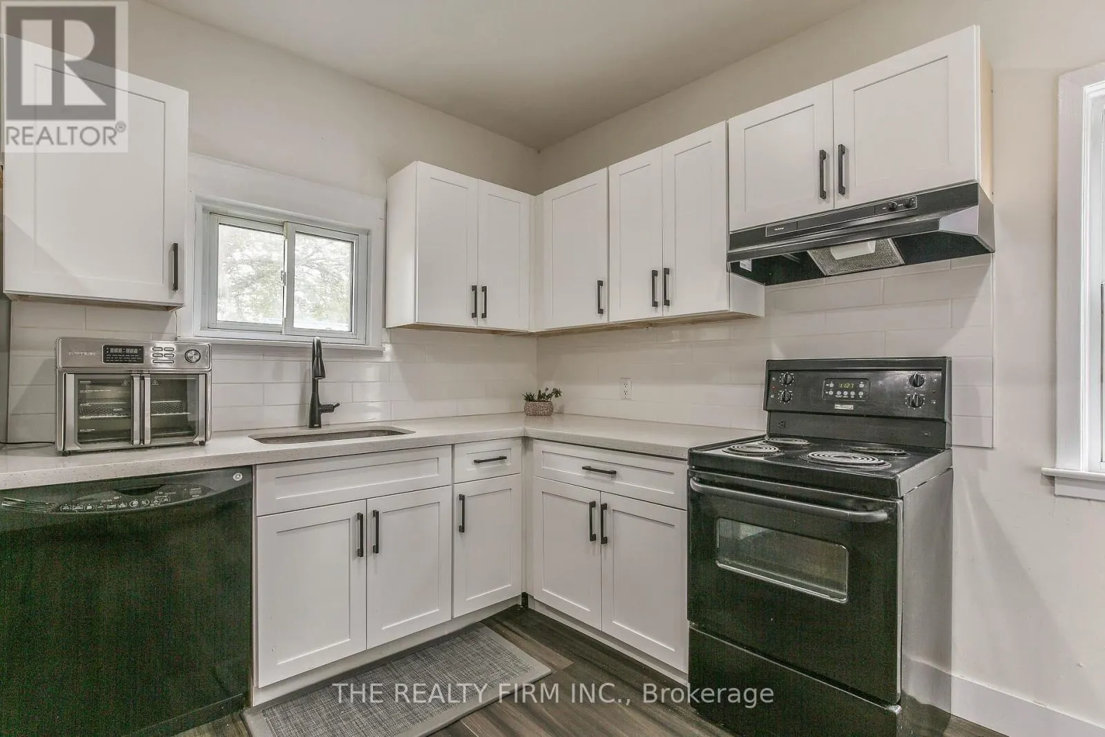 12 WELDON AVENUE