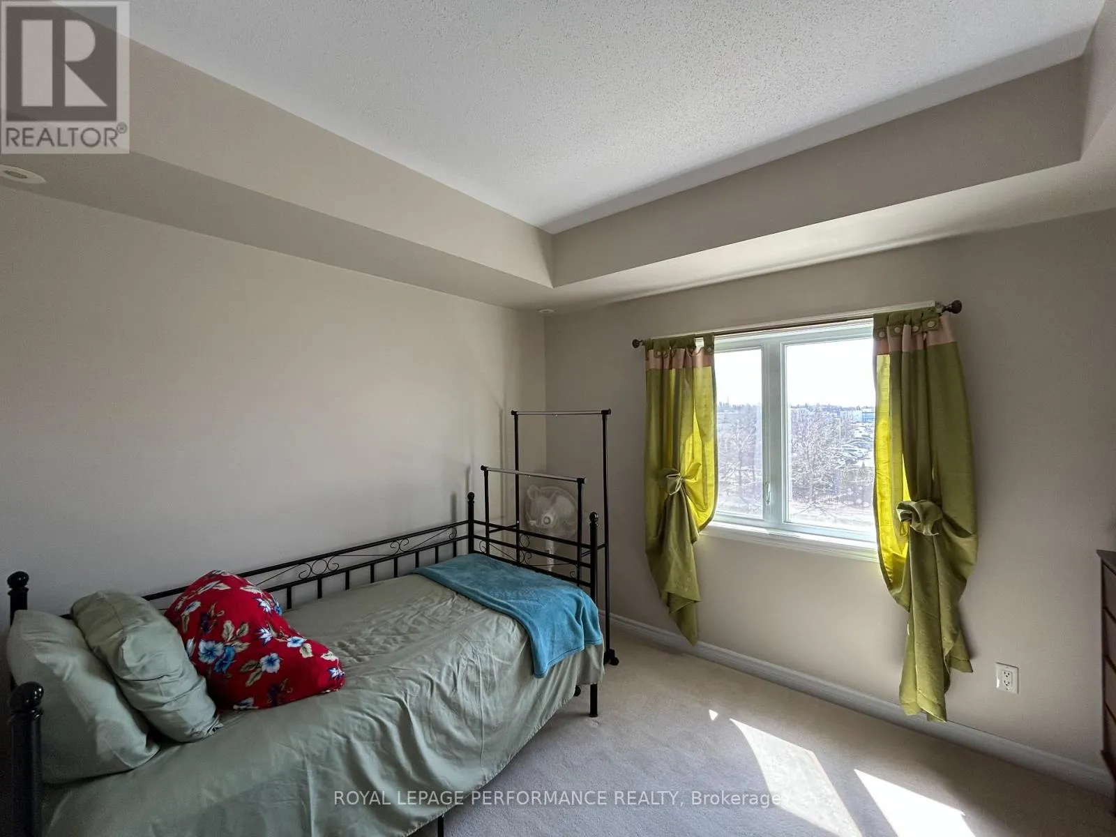 L - 1101 STITTSVILLE MAIN STREET E