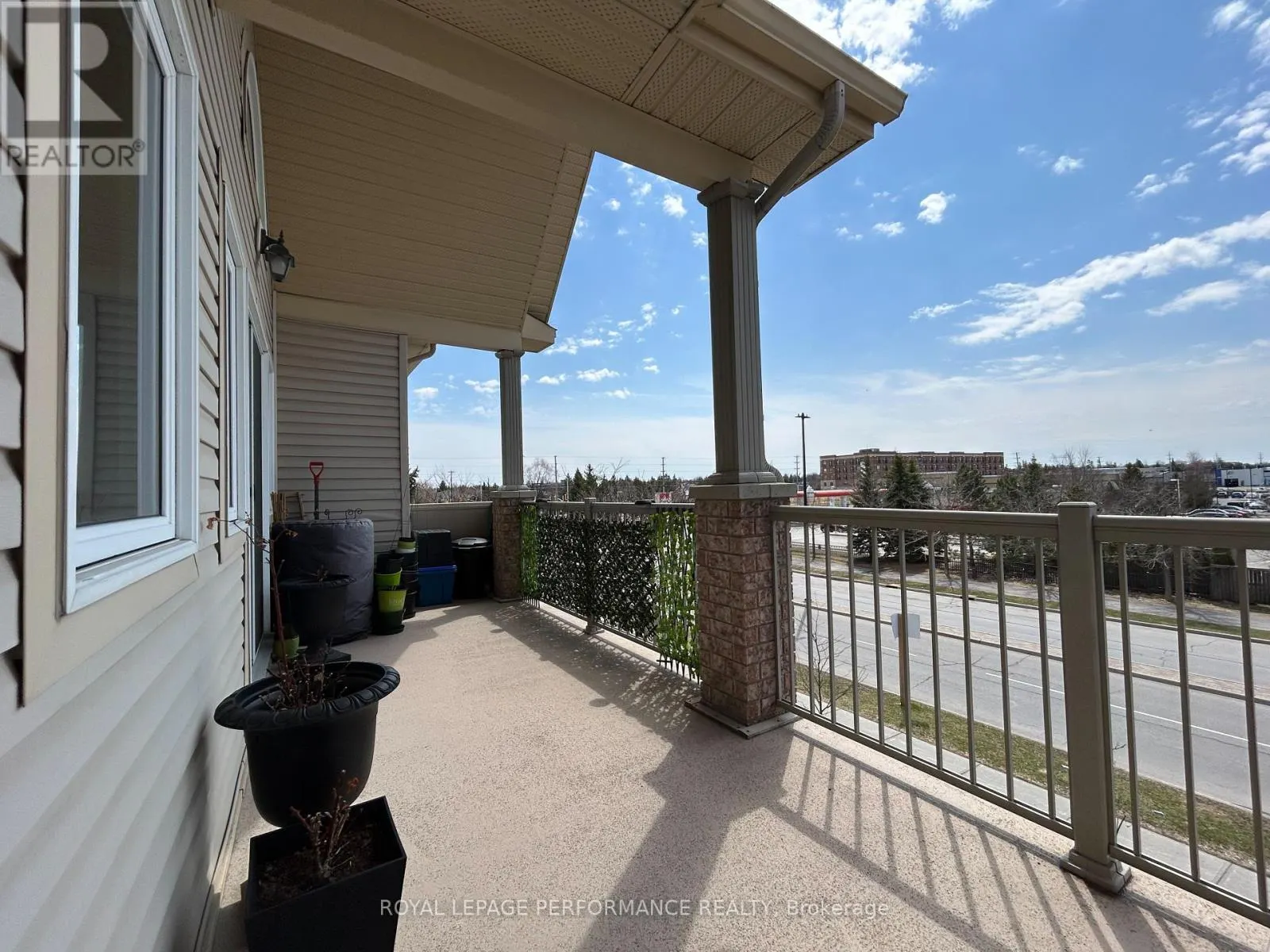 L - 1101 STITTSVILLE MAIN STREET E