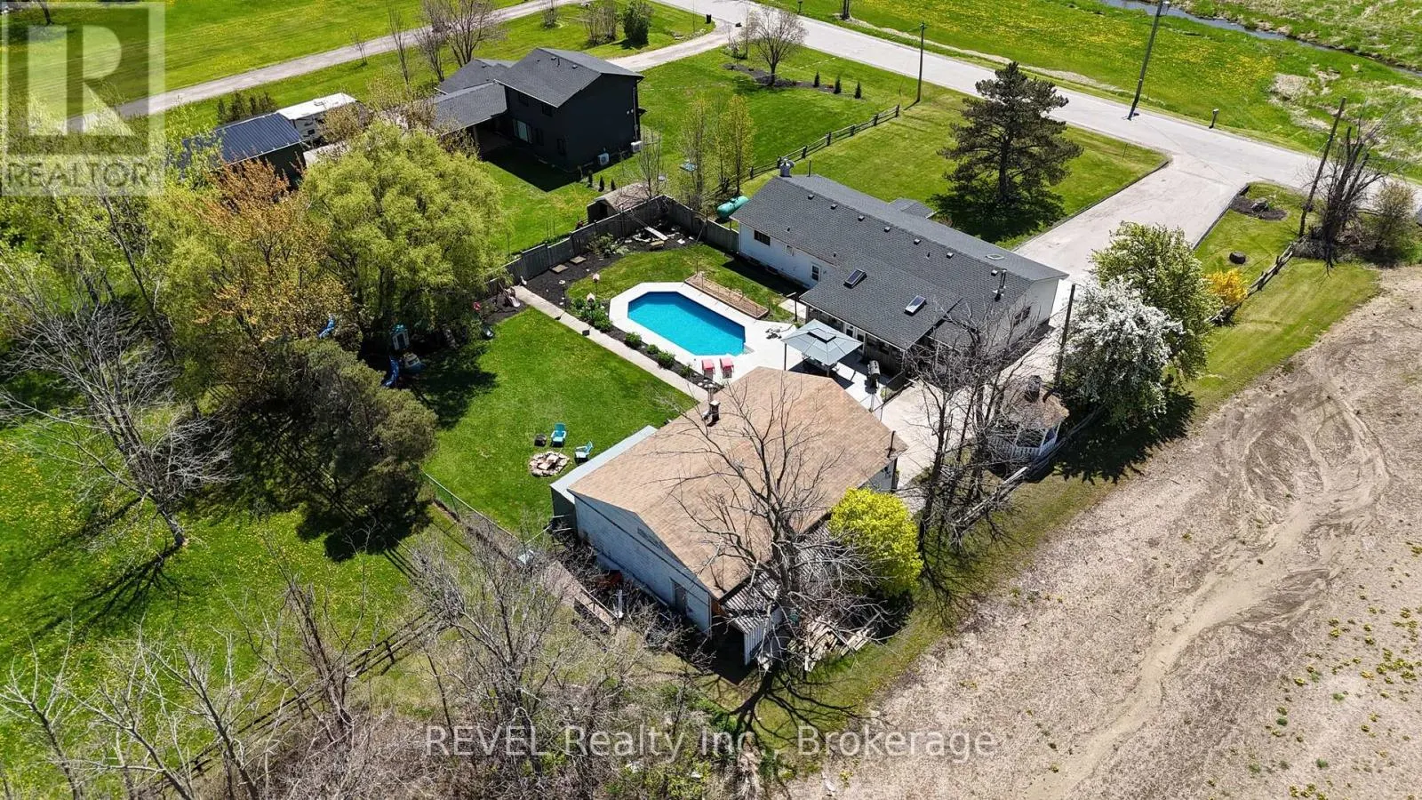 350 KEMP ROAD W